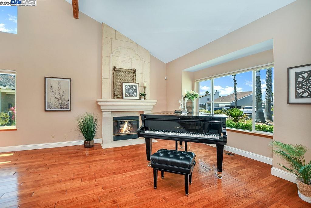 4960 Cabrillo Pt