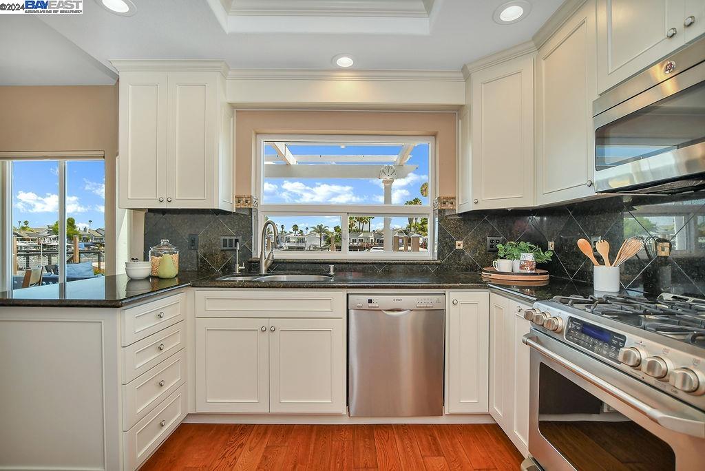 4960 Cabrillo Pt