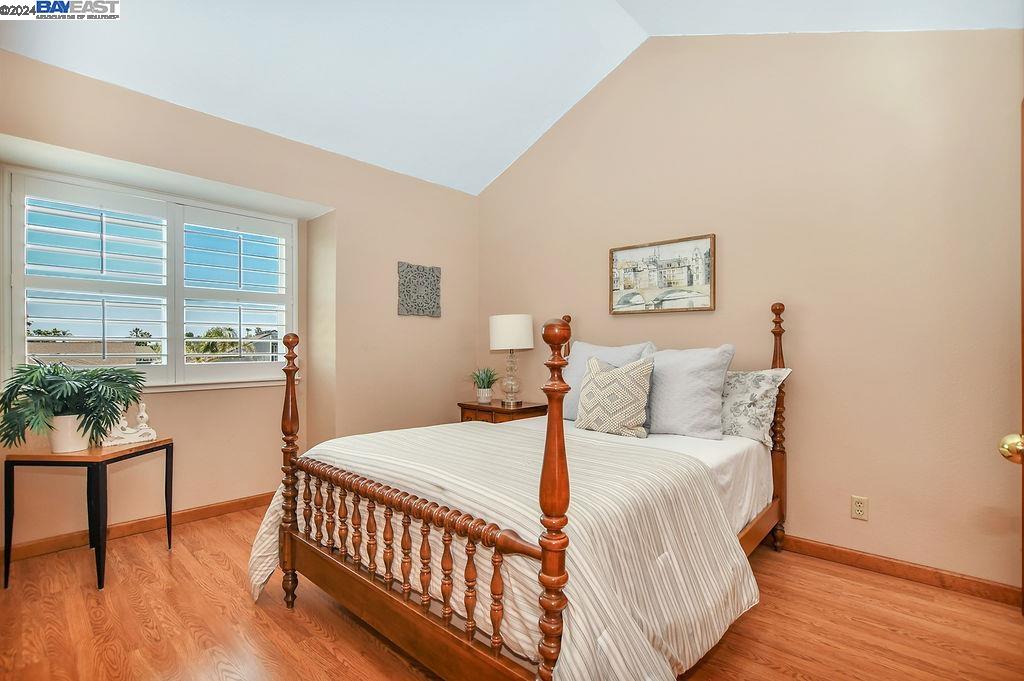 4960 Cabrillo Pt