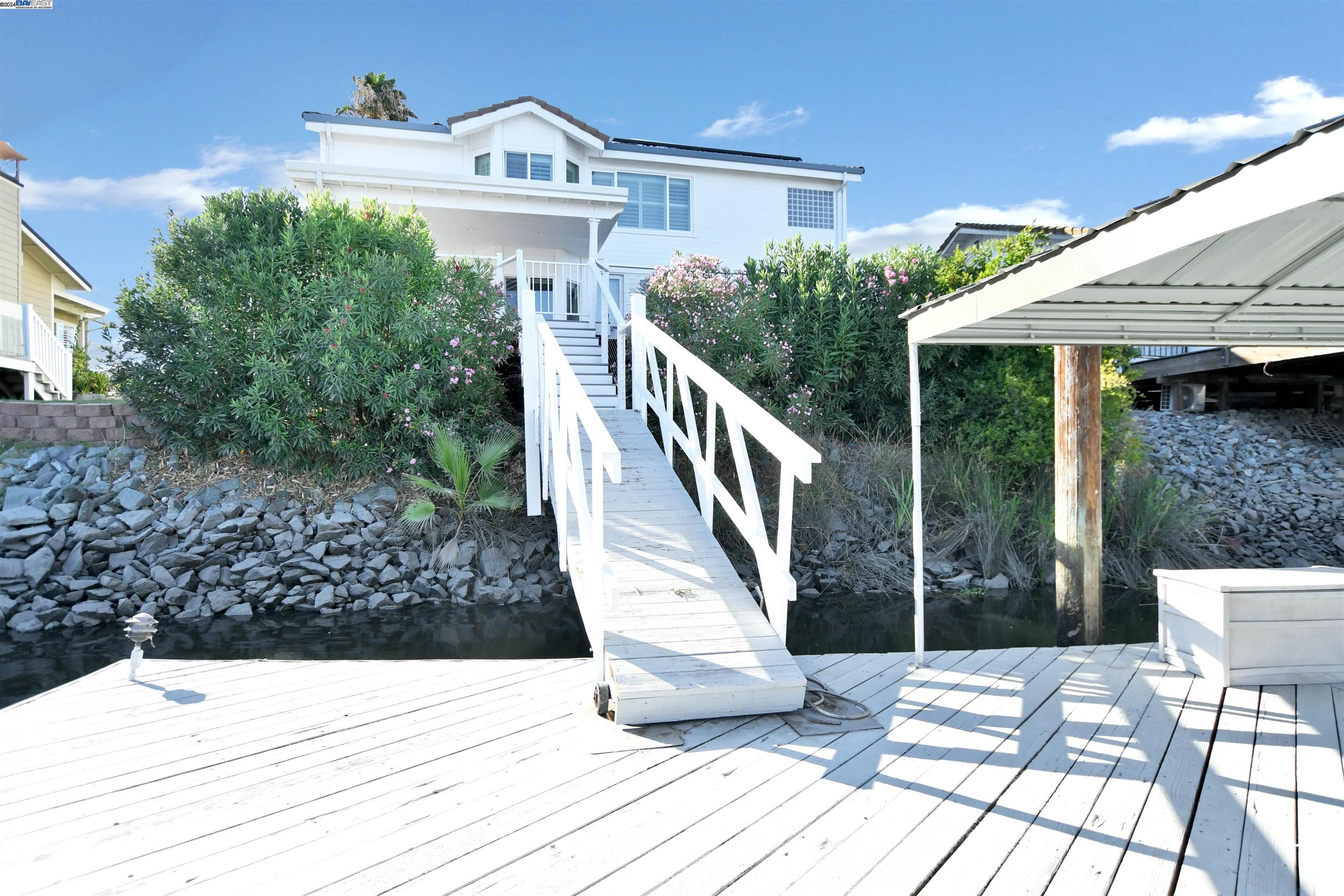 4960 Cabrillo Pt