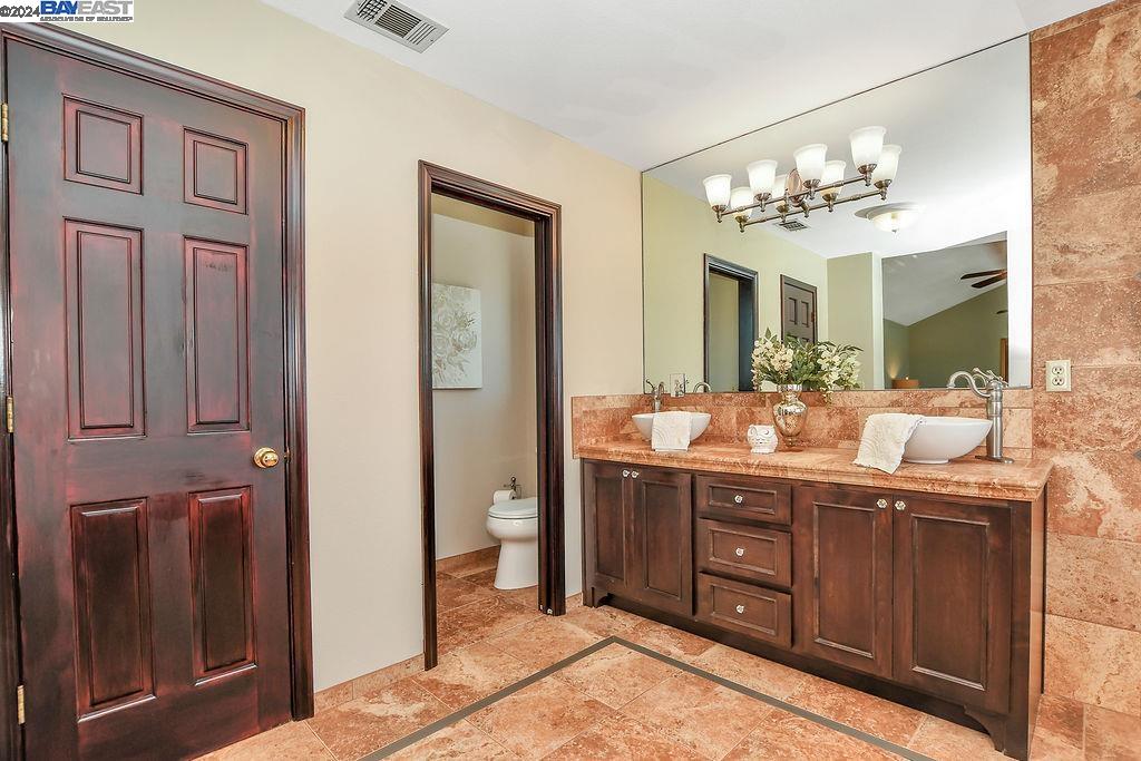 4960 Cabrillo Pt