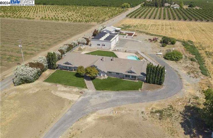 3681 W Linne Rd