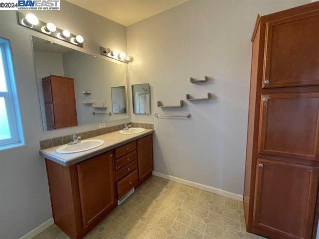 3681 W Linne Rd