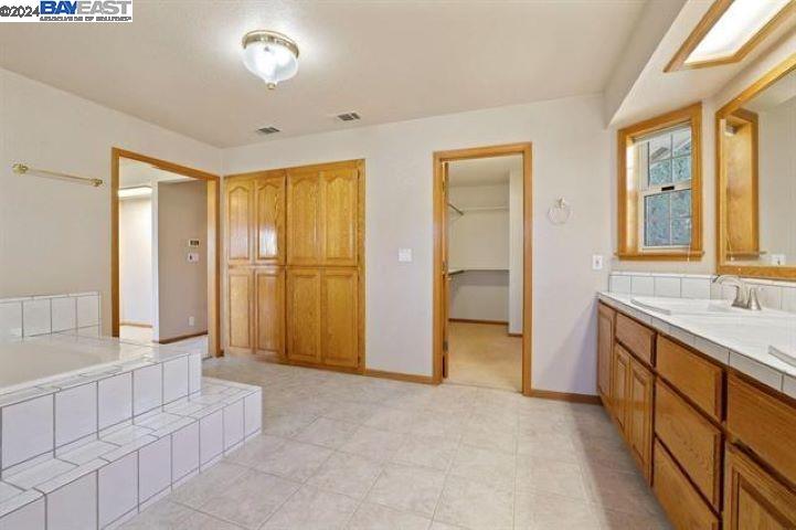 3681 W Linne Rd