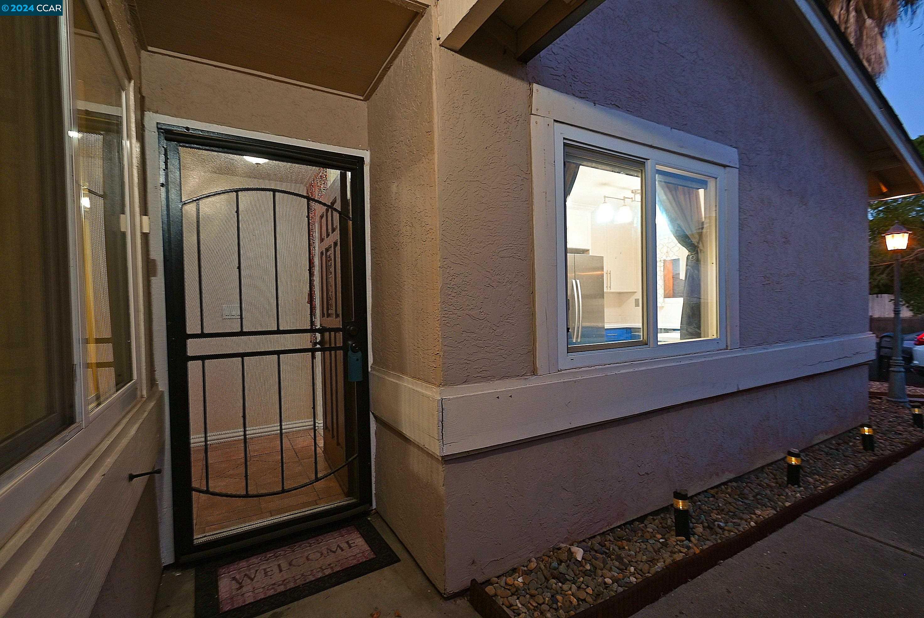 3571 Desanie Cir