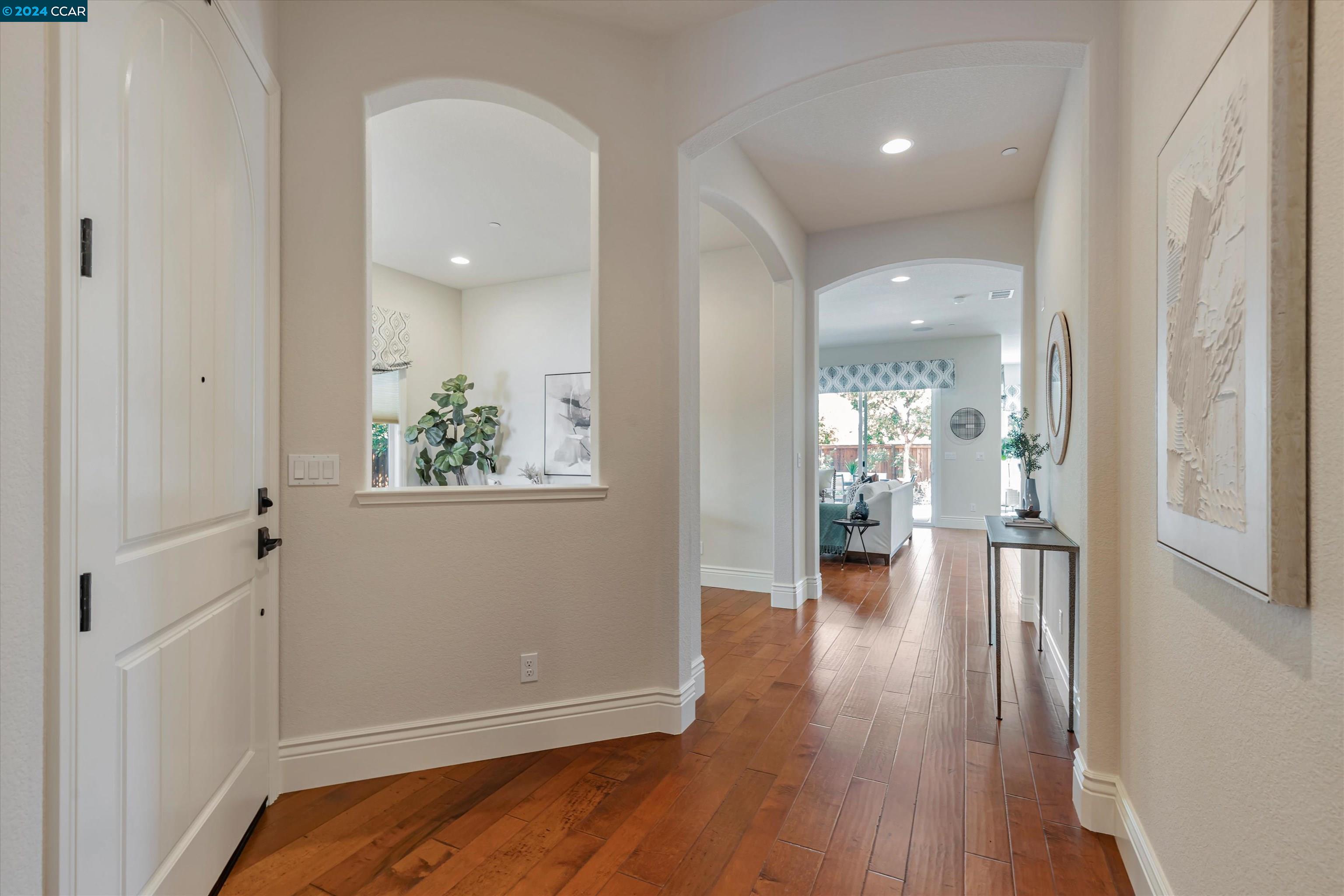 1743 Veneto Lane
