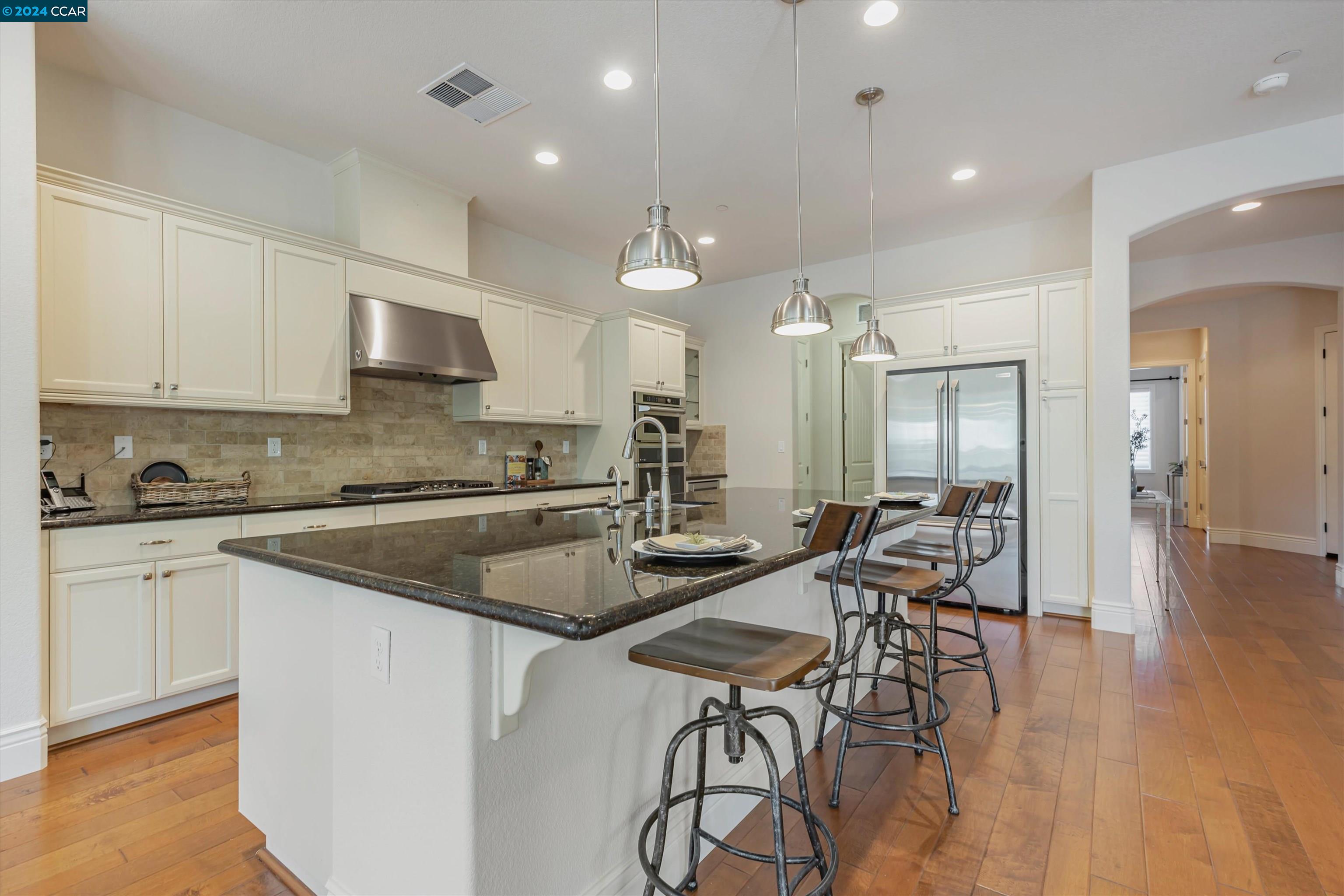 1743 Veneto Lane