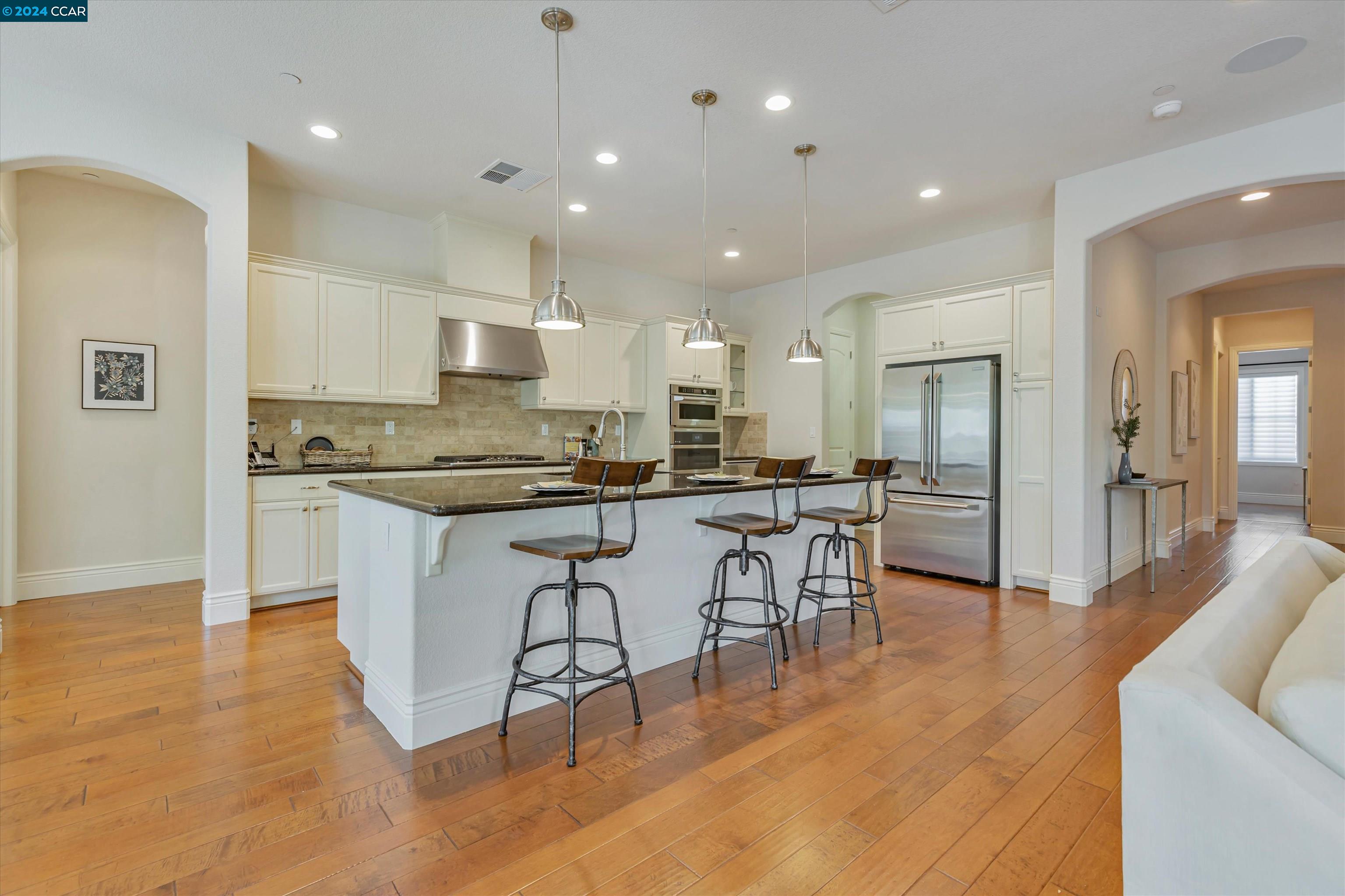 1743 Veneto Lane