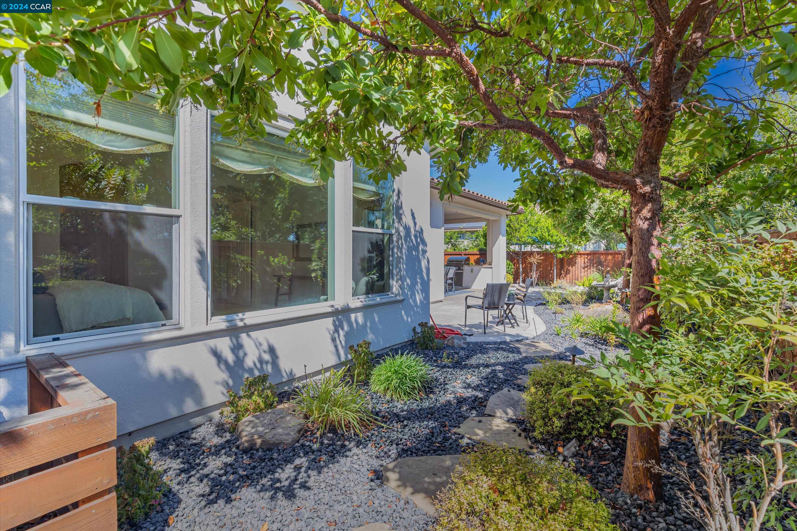 1743 Veneto Lane