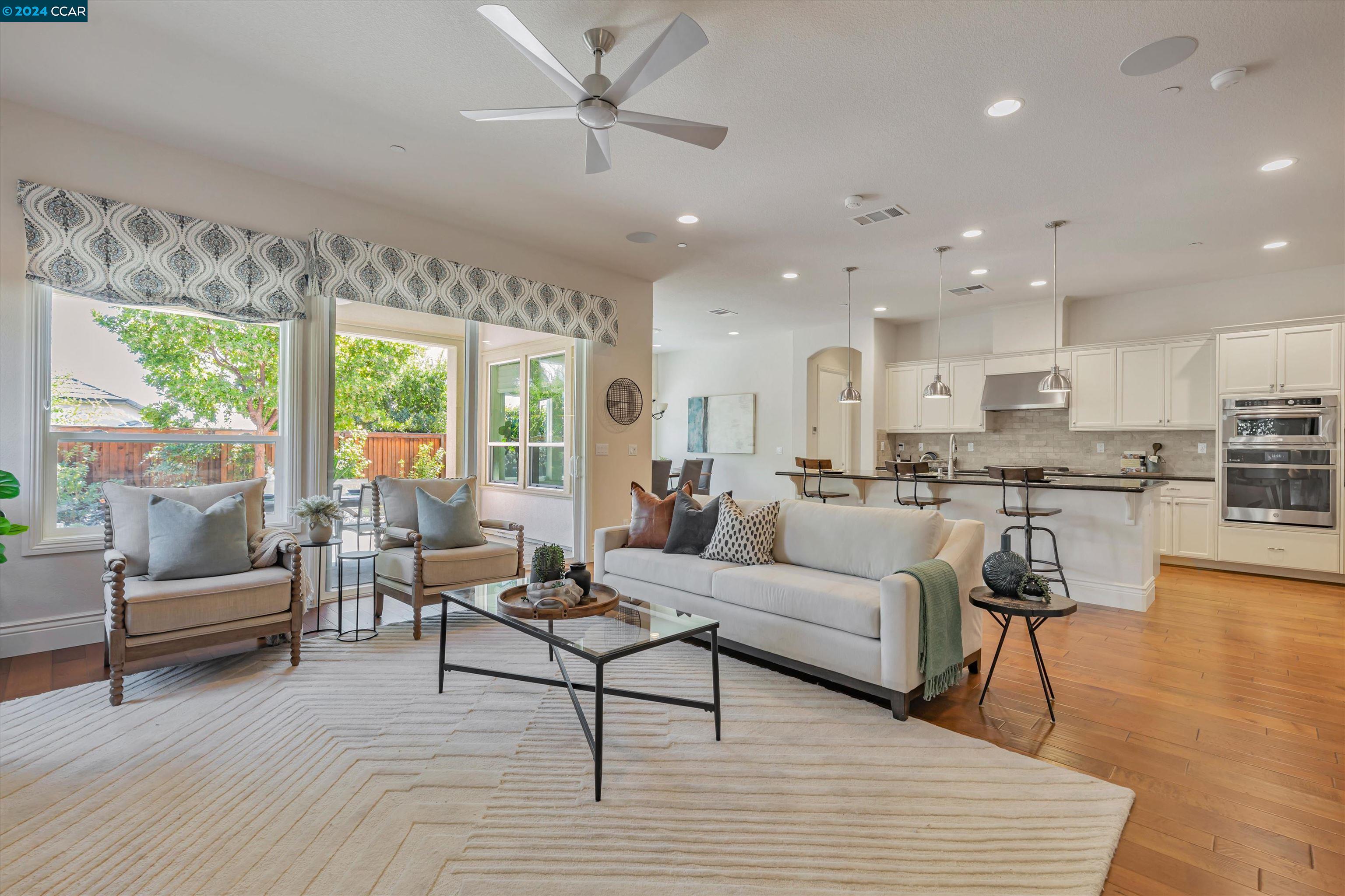 1743 Veneto Lane