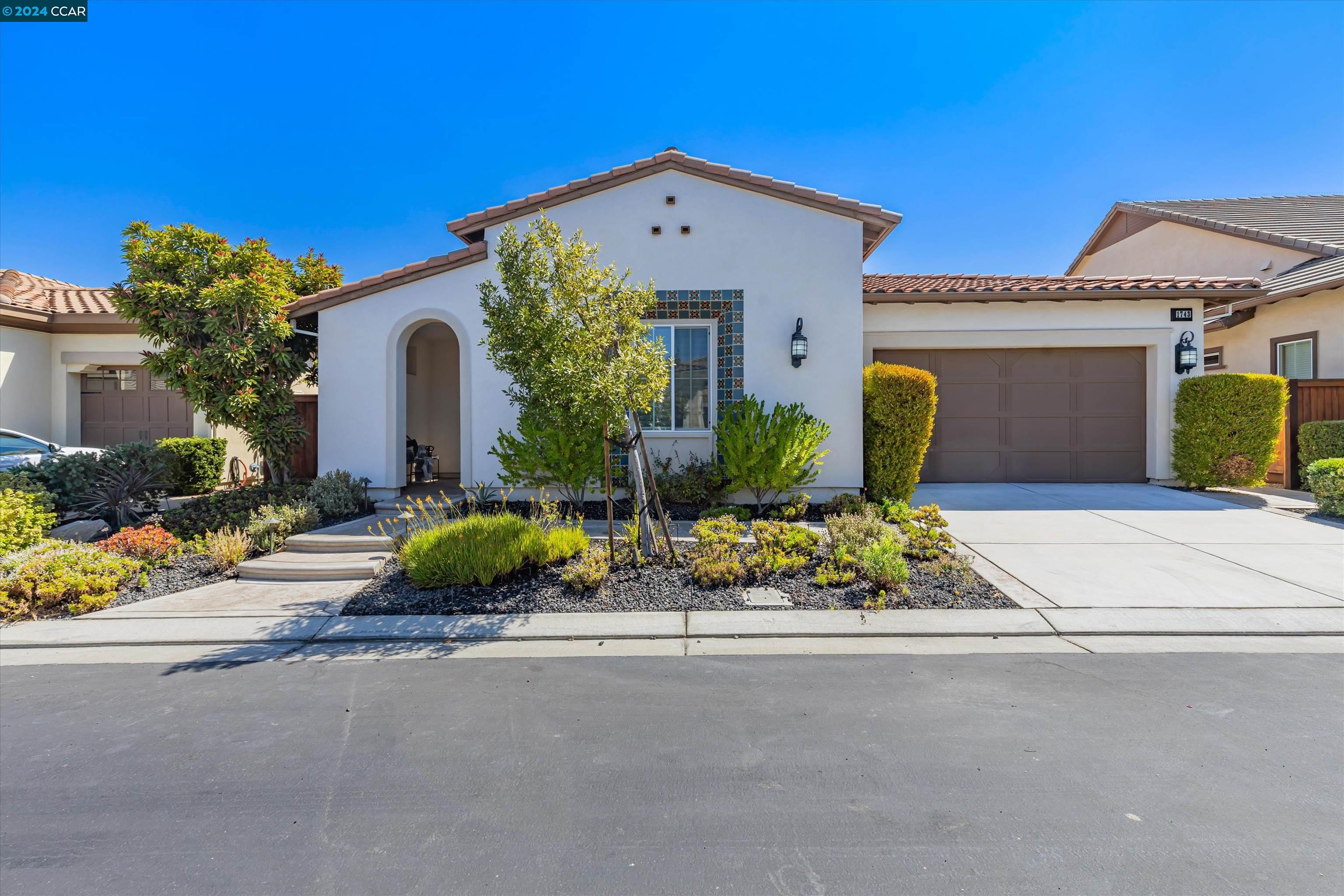 1743 Veneto Lane