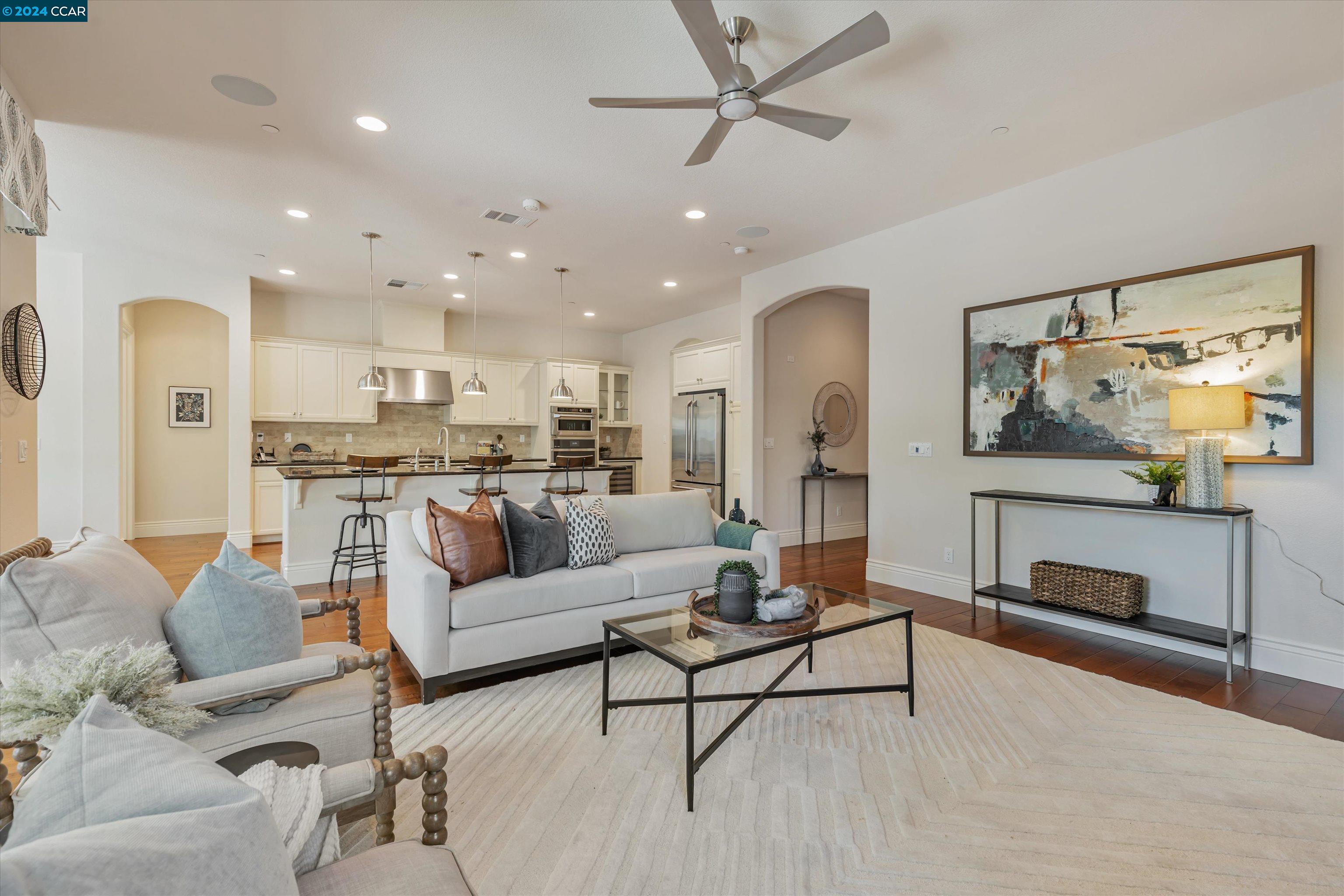 1743 Veneto Lane