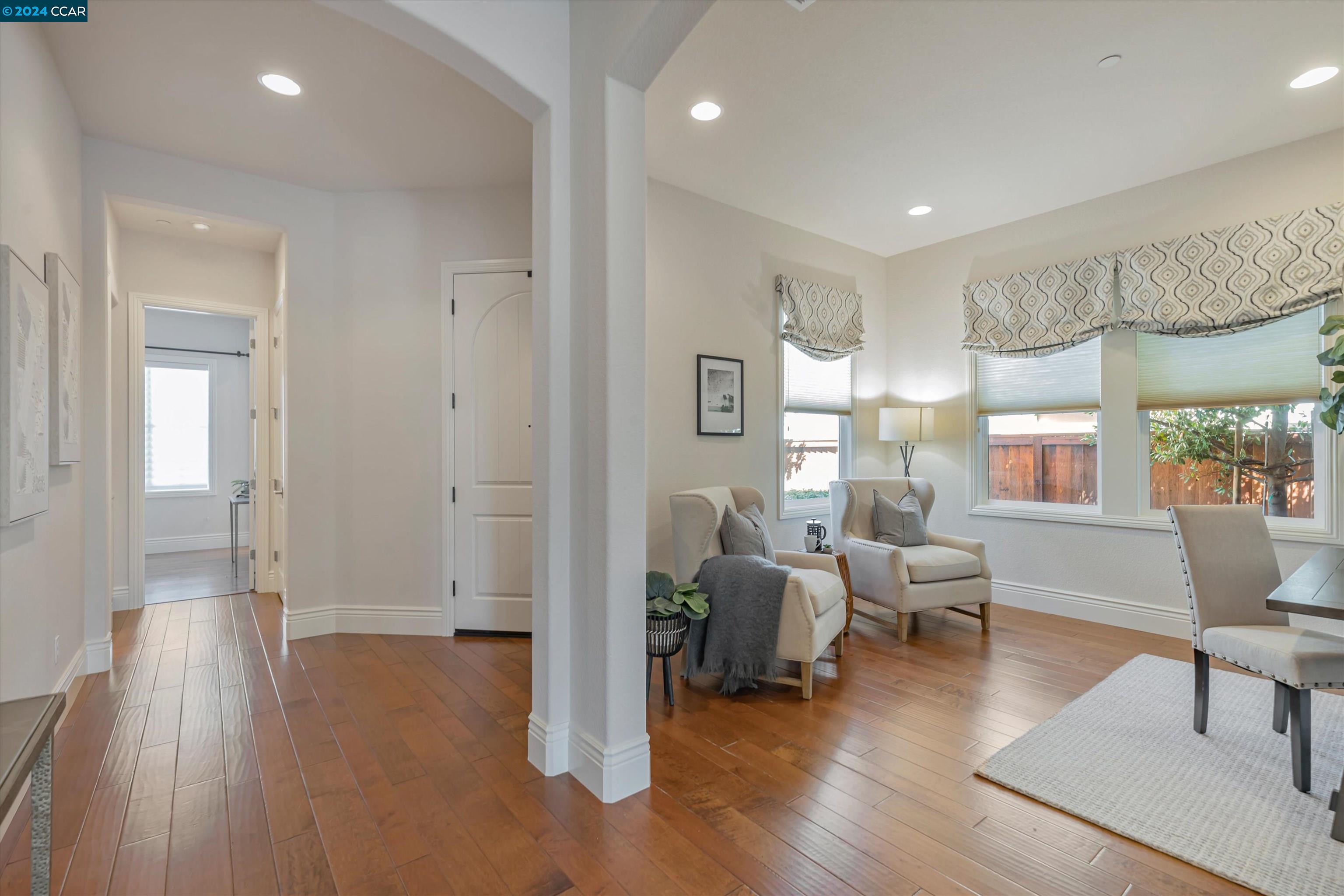 1743 Veneto Lane