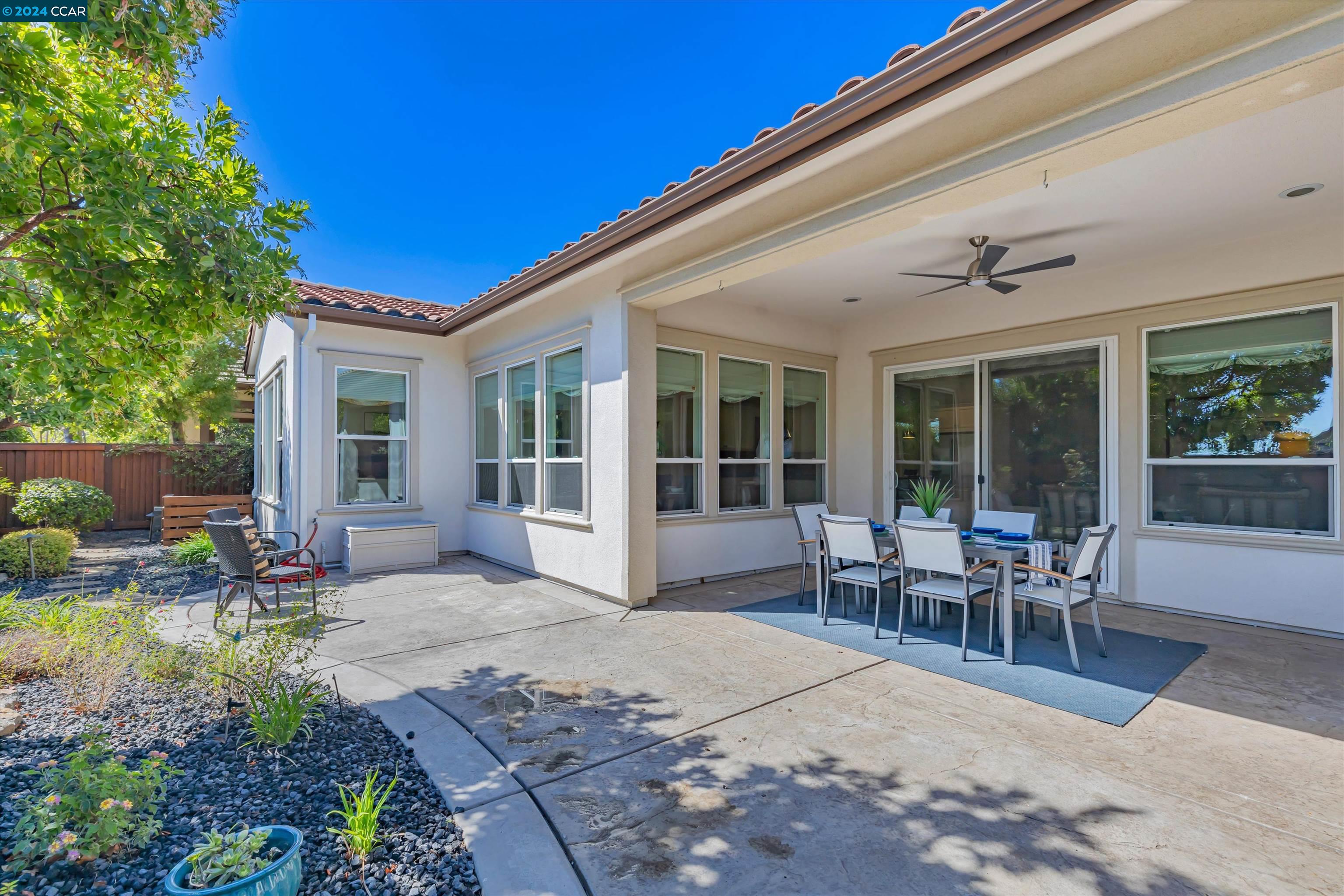 1743 Veneto Lane