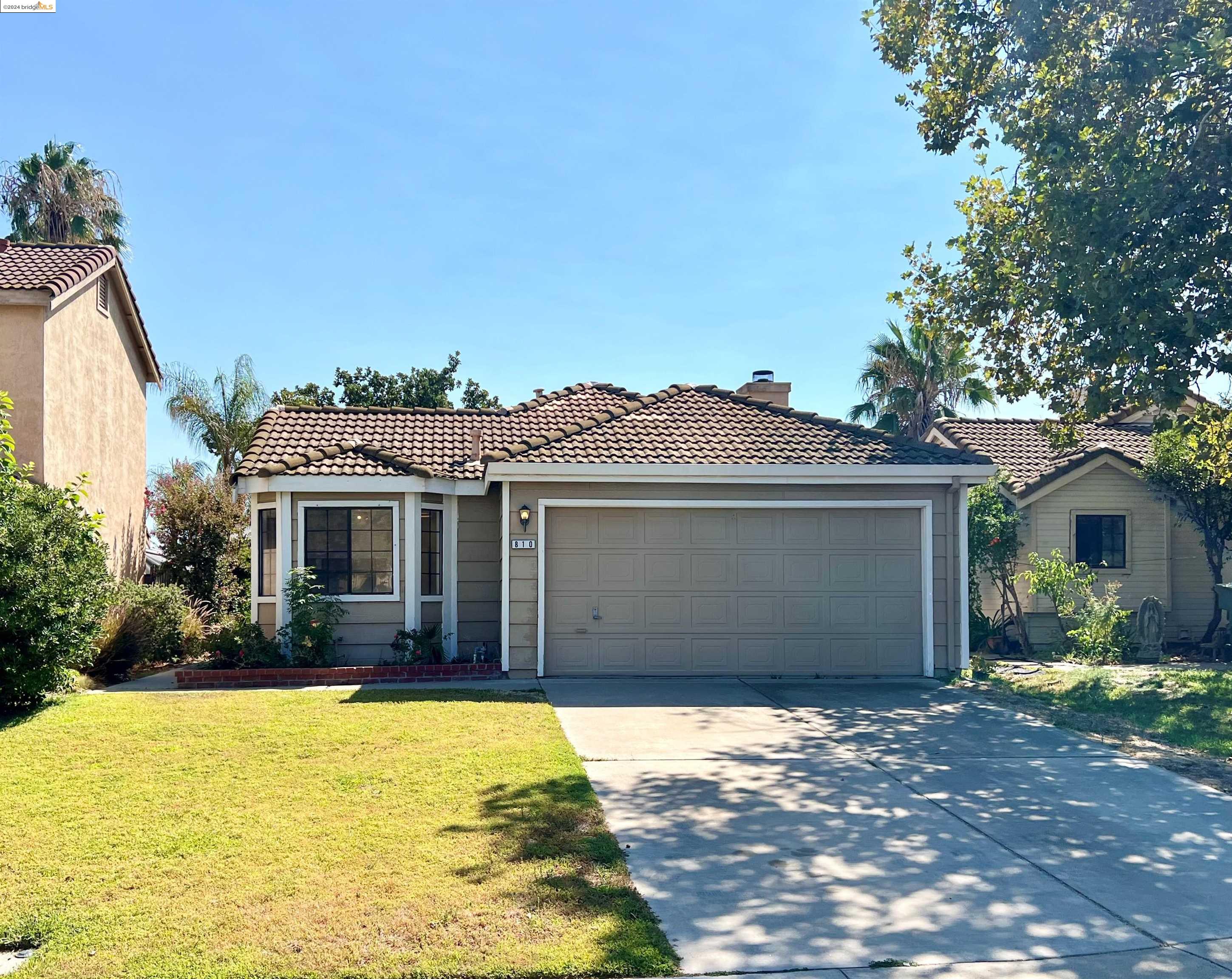 810 Santa Fe Ct