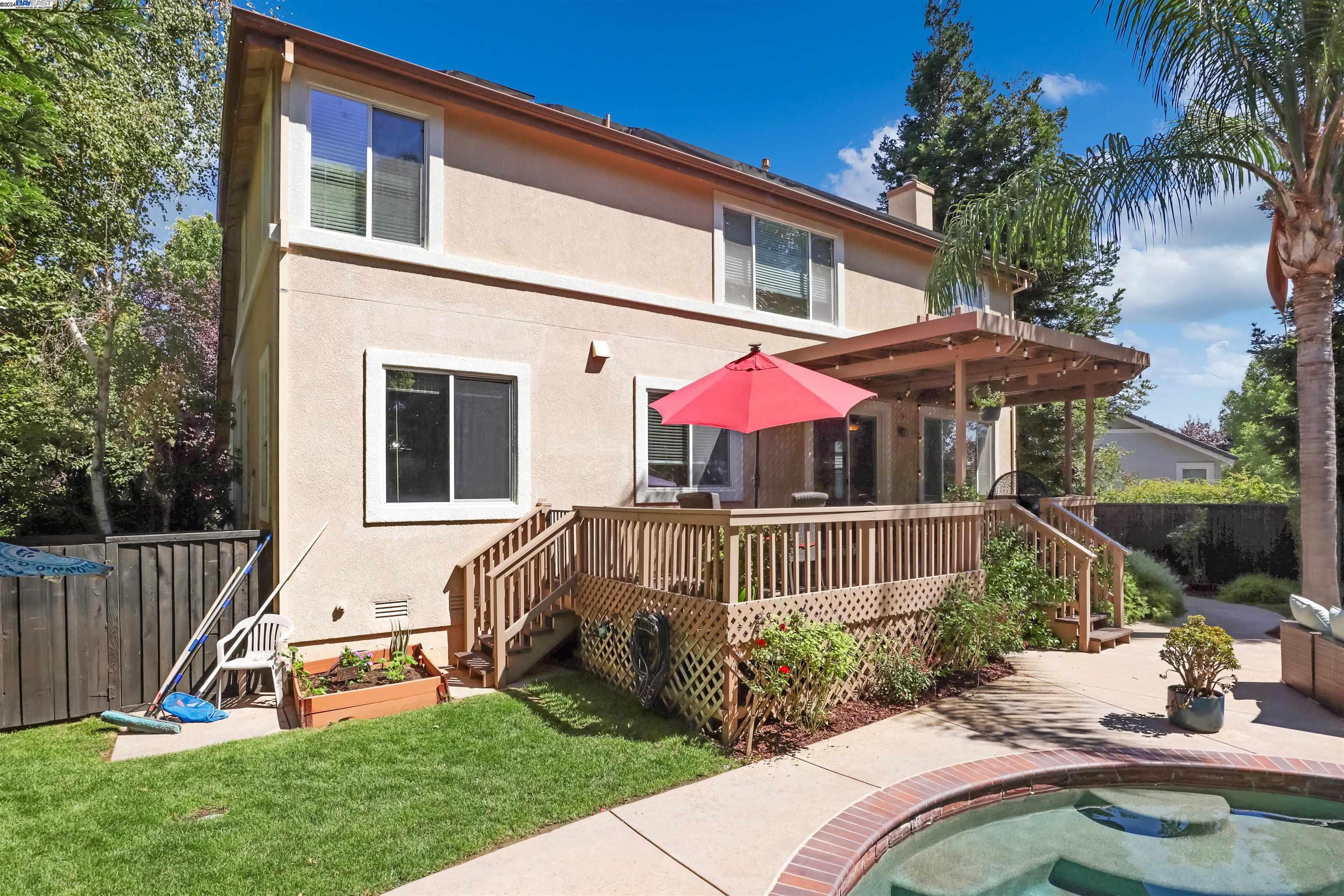 2490 Turnberry Court