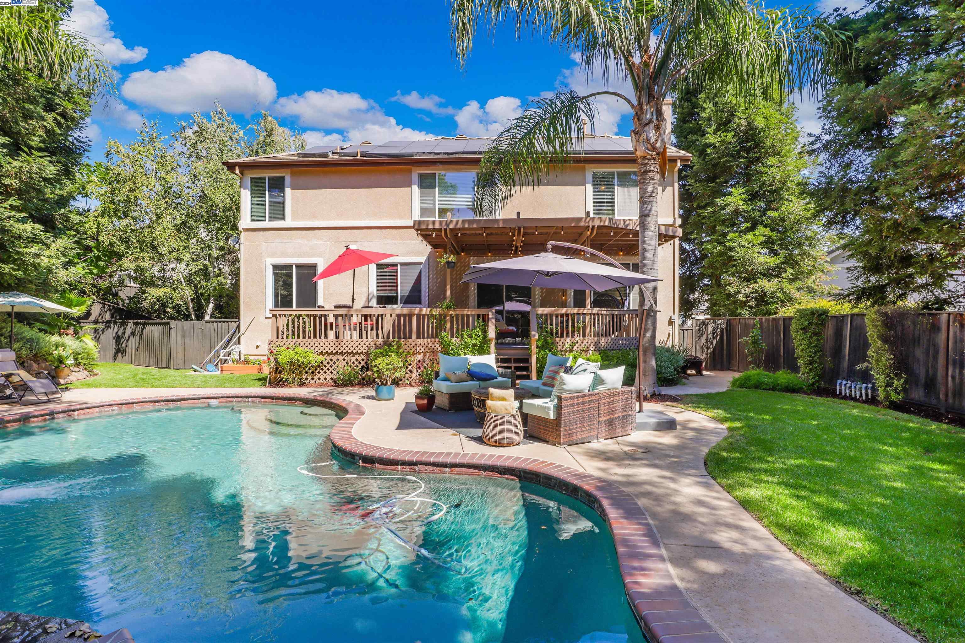 2490 Turnberry Court