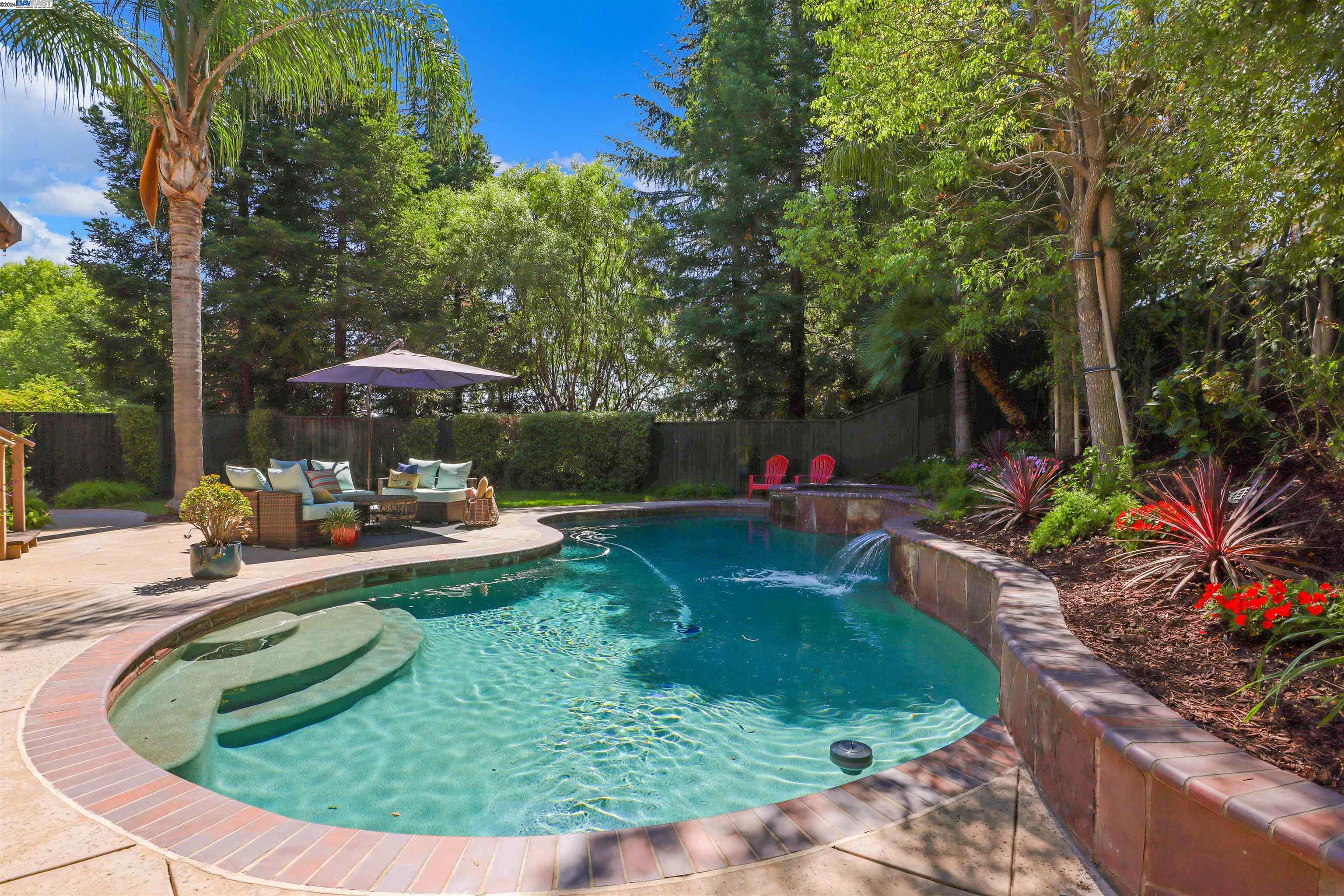2490 Turnberry Court