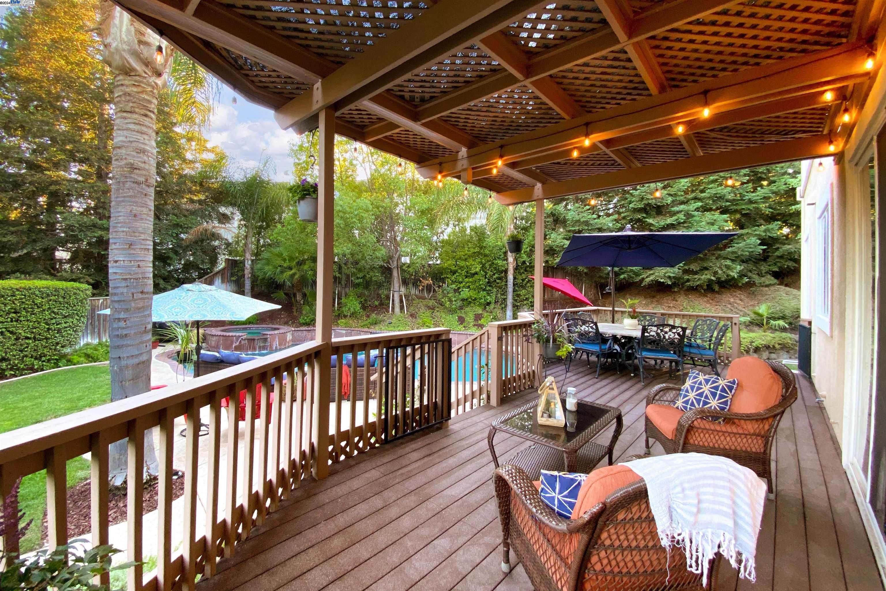 2490 Turnberry Court