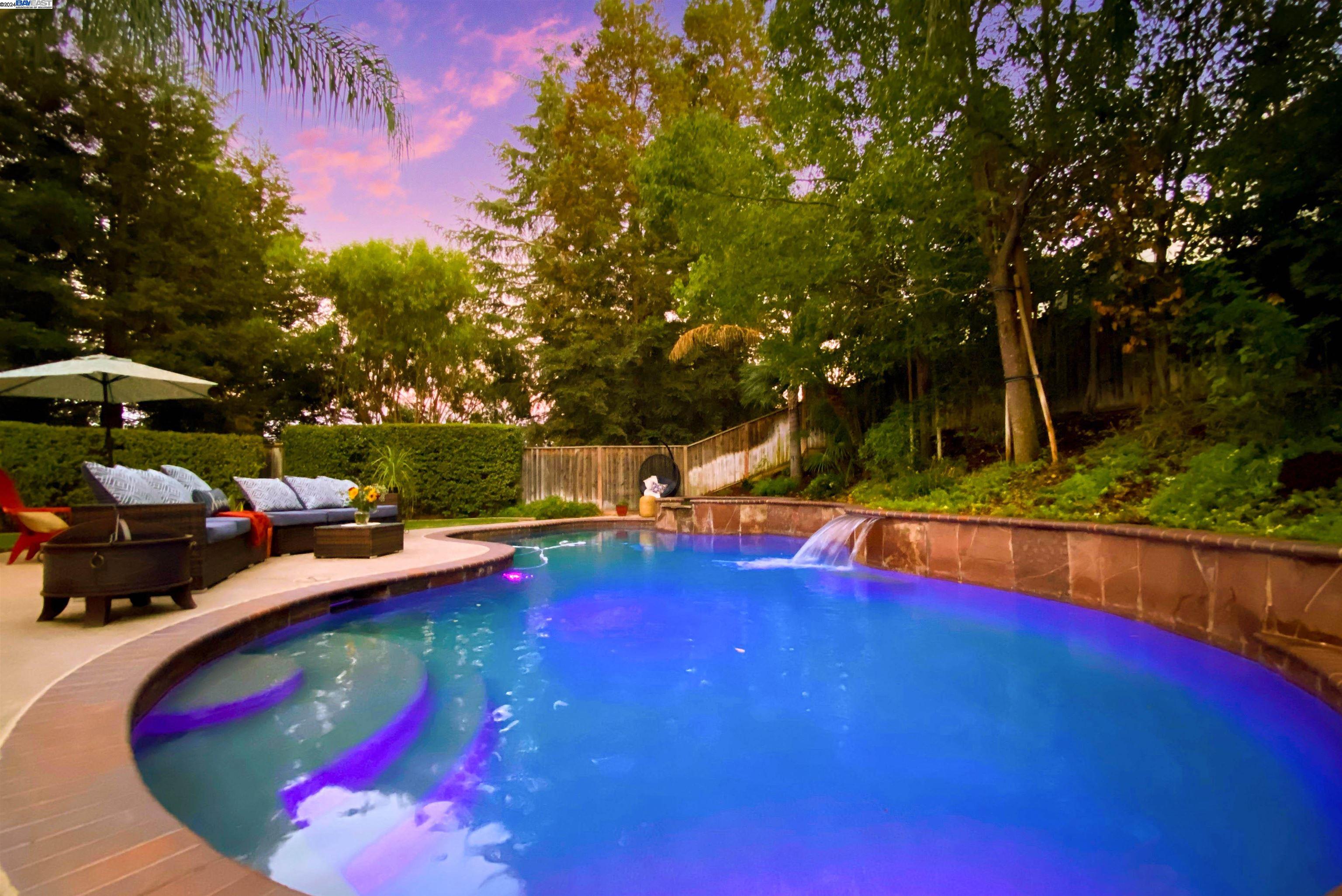 2490 Turnberry Court