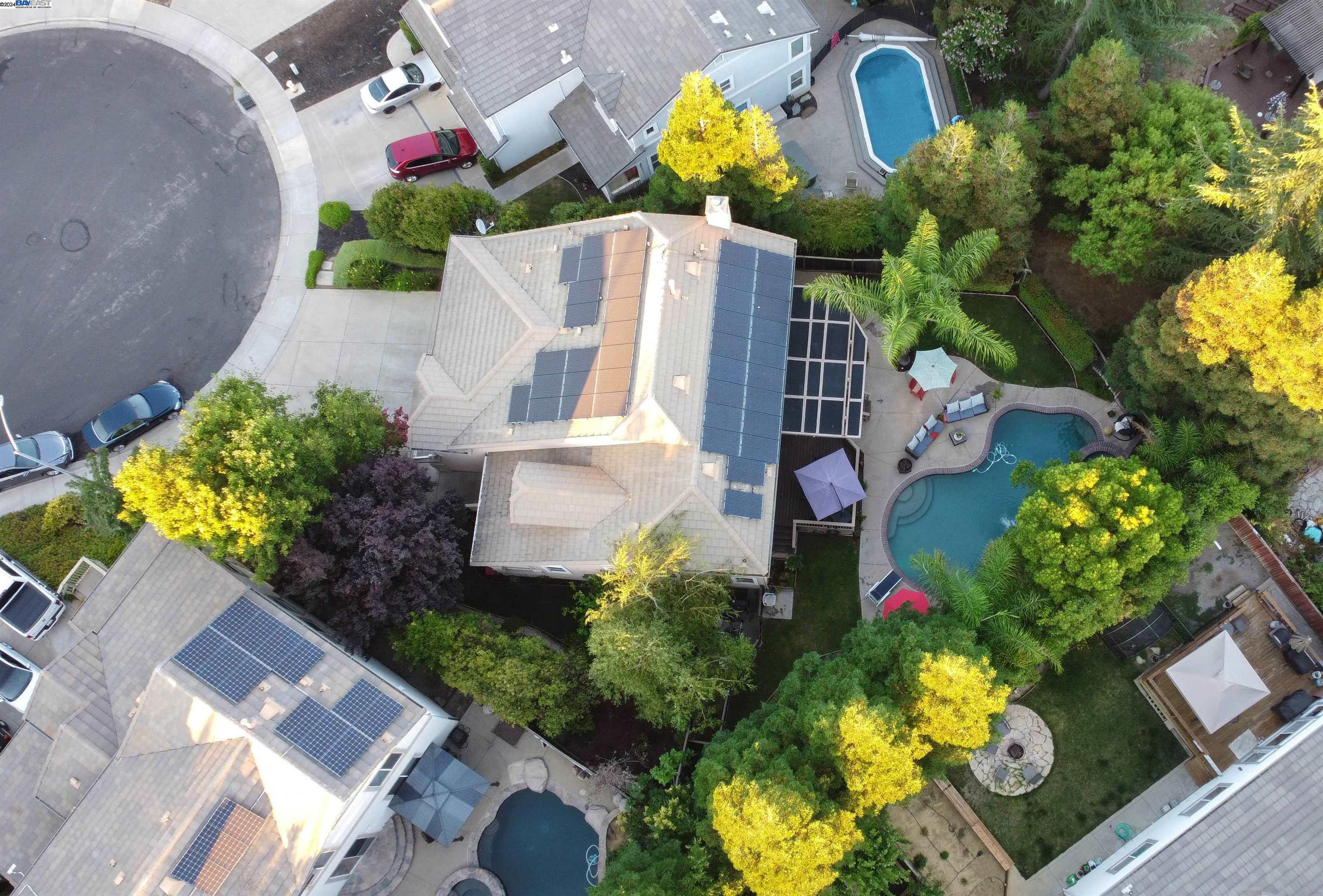 2490 Turnberry Court