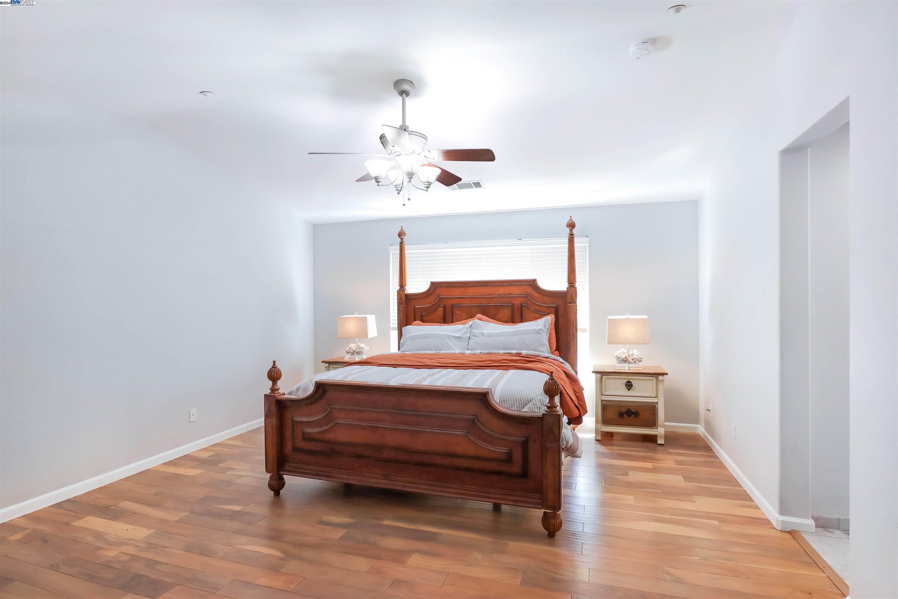 2490 Turnberry Court