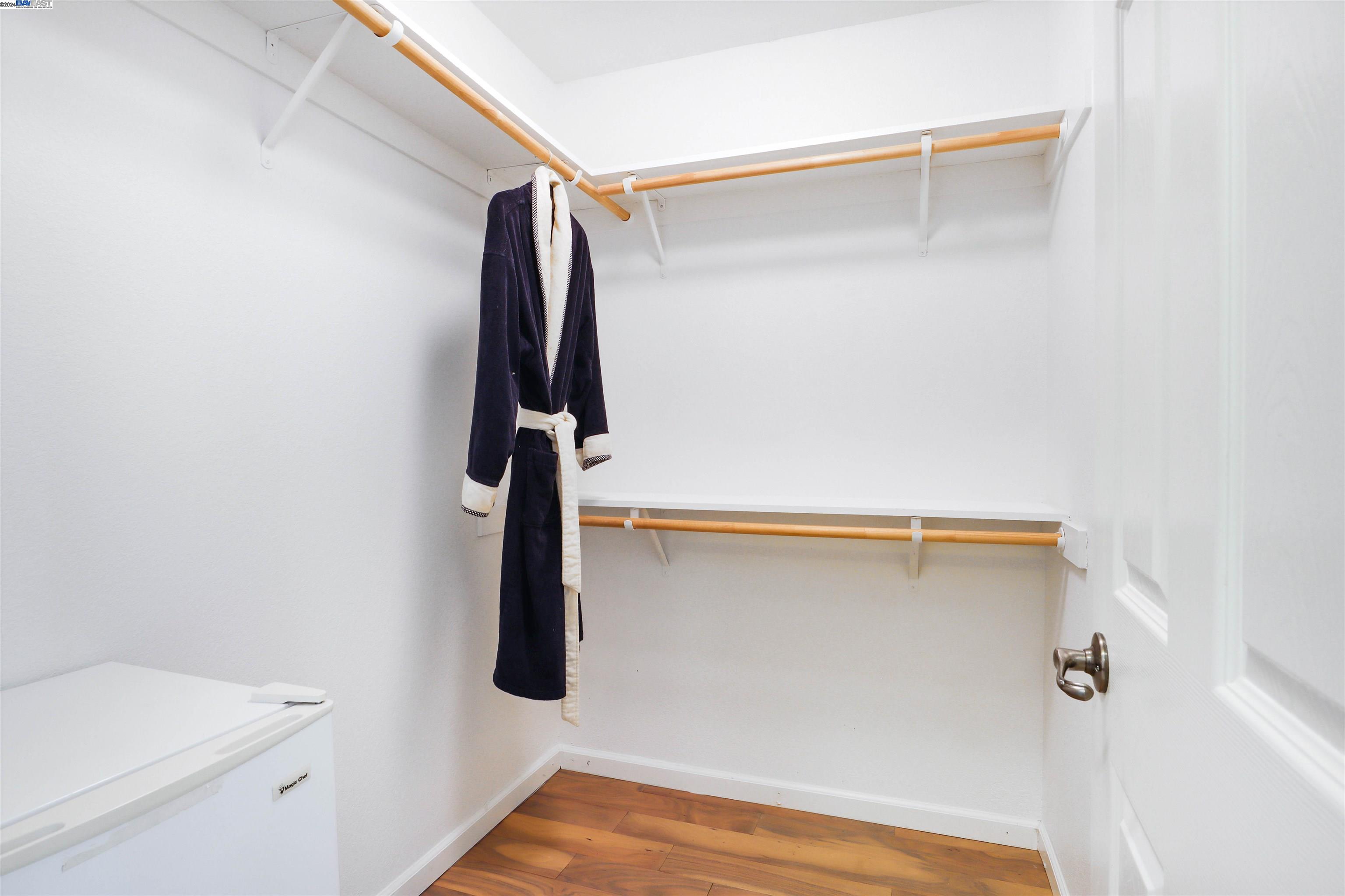 2490 Turnberry Court