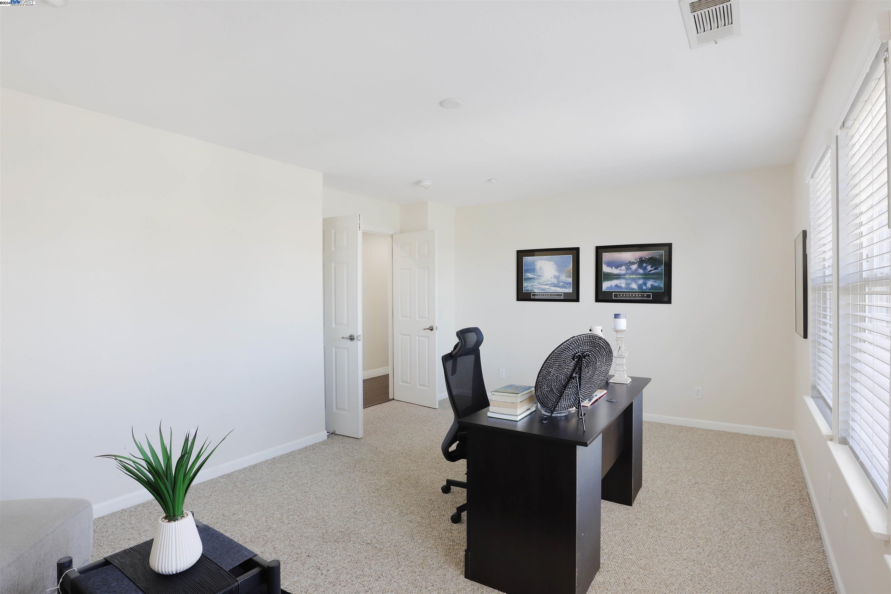 2490 Turnberry Court