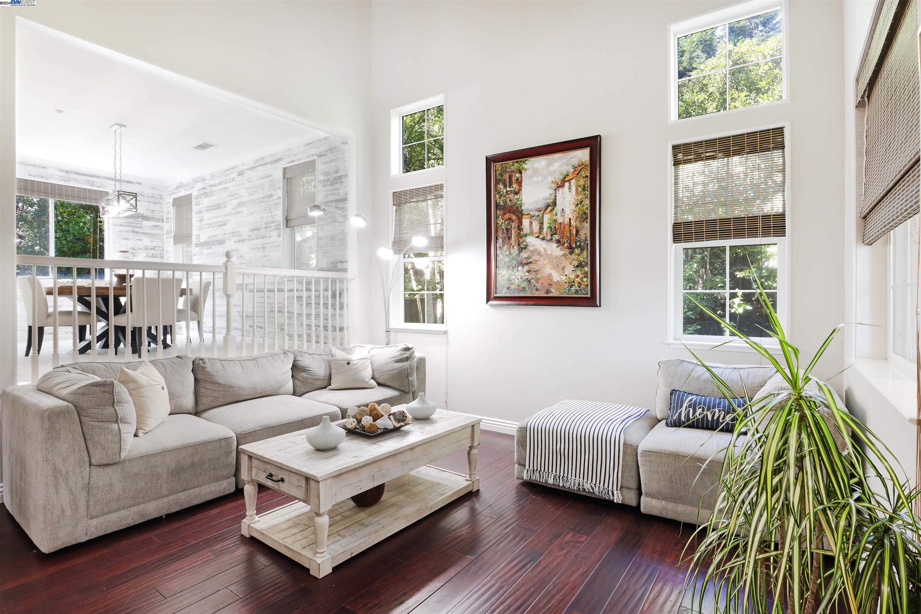 2490 Turnberry Court
