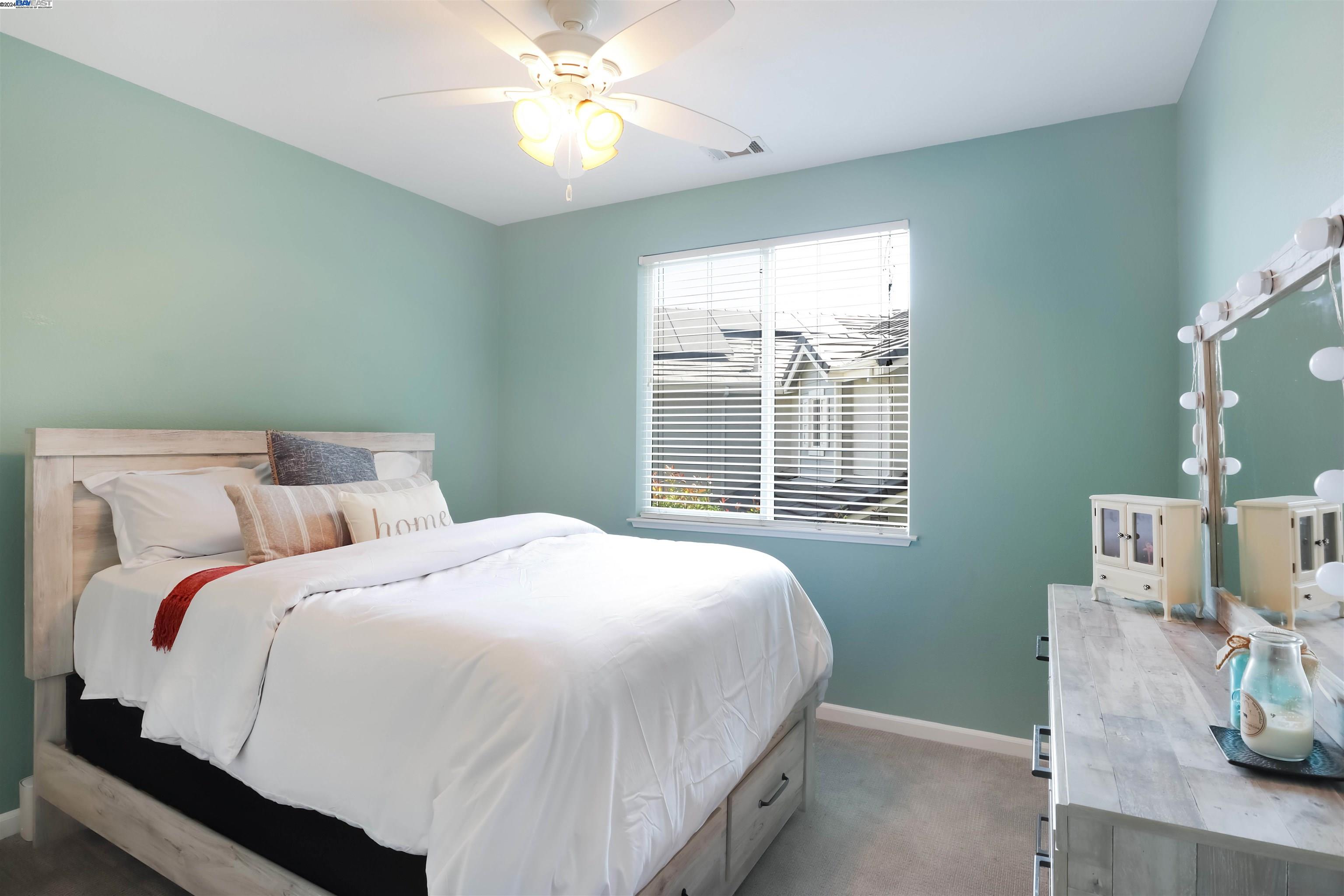 2490 Turnberry Court