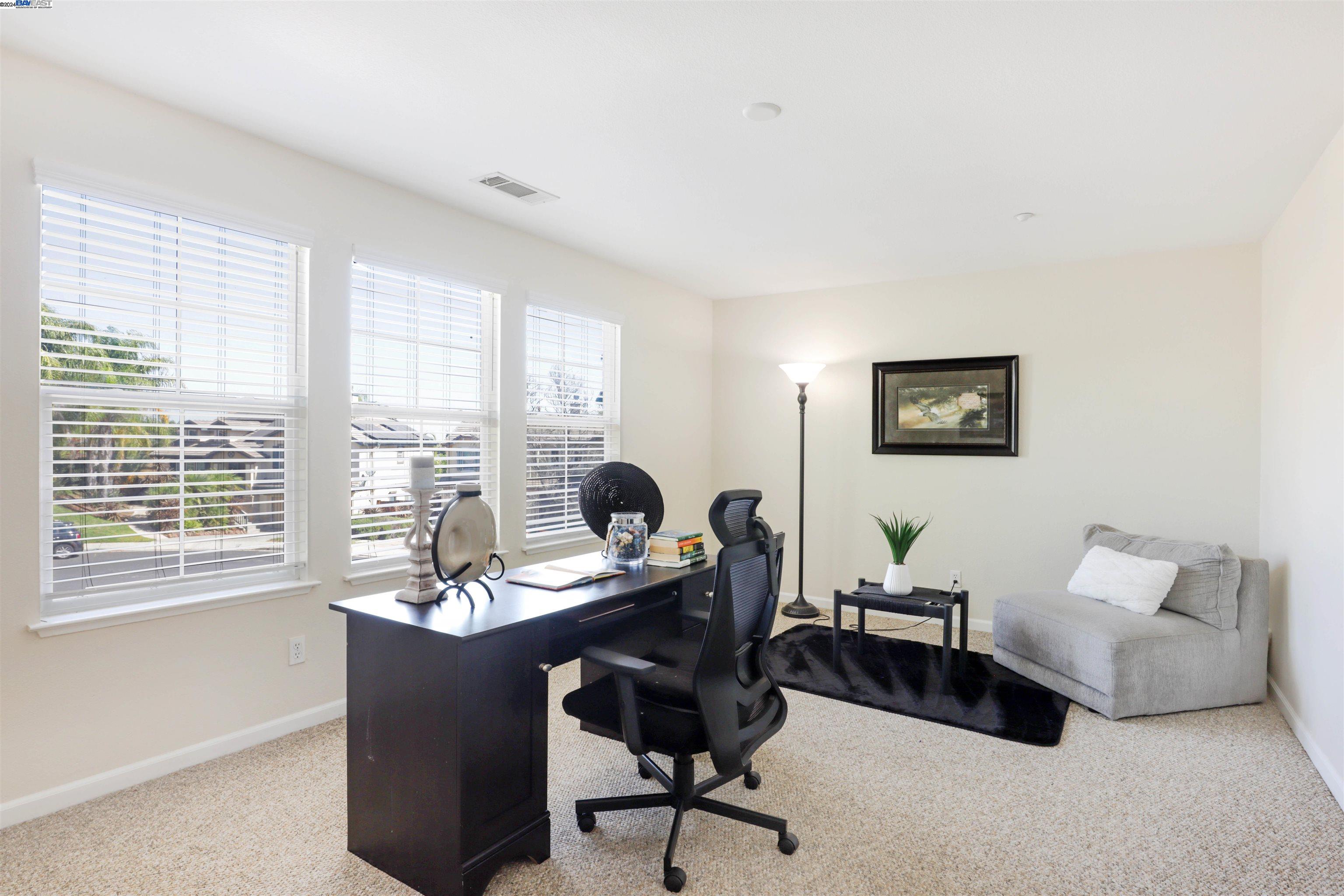 2490 Turnberry Court