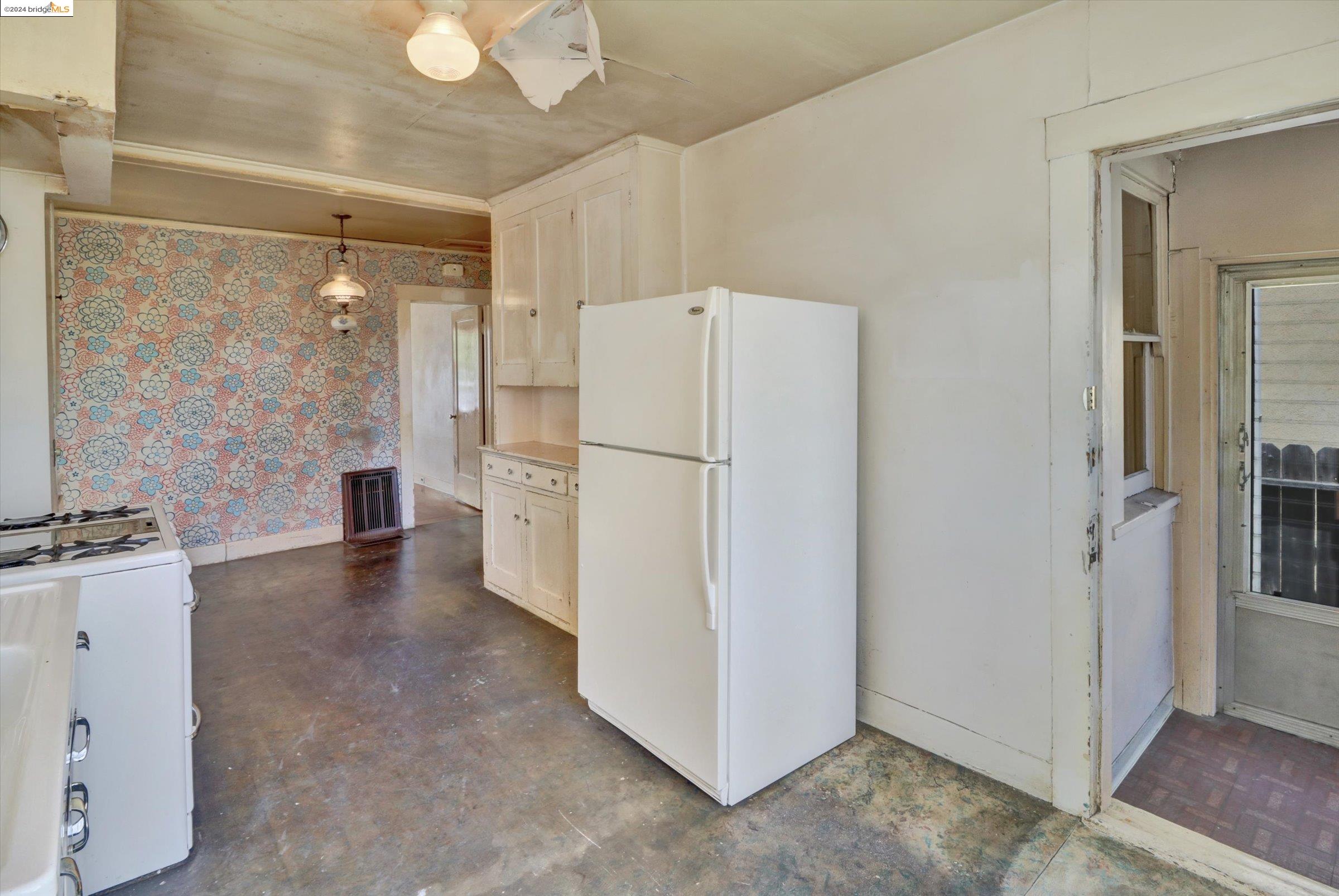 2686 74Th Ave