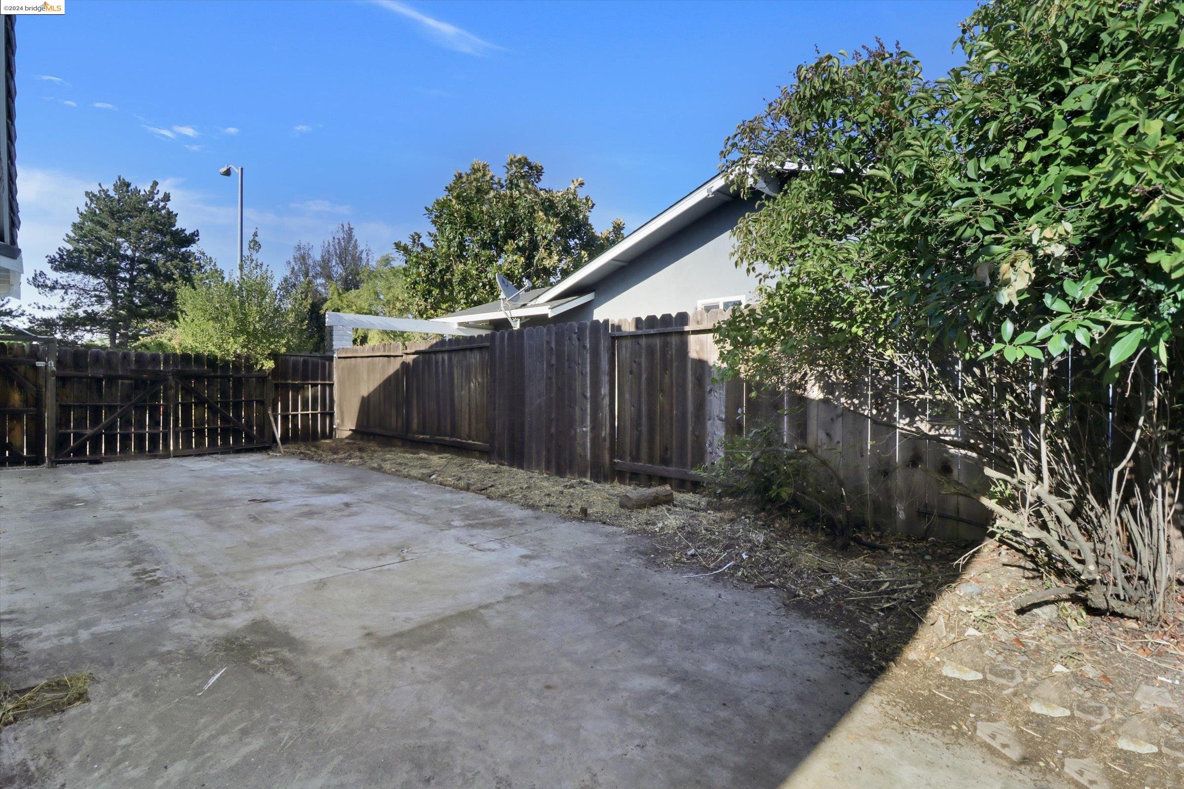 4233 Findlay Way