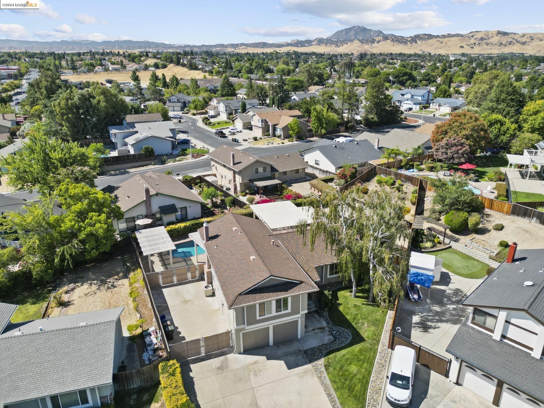 1513 Mellissa Ct