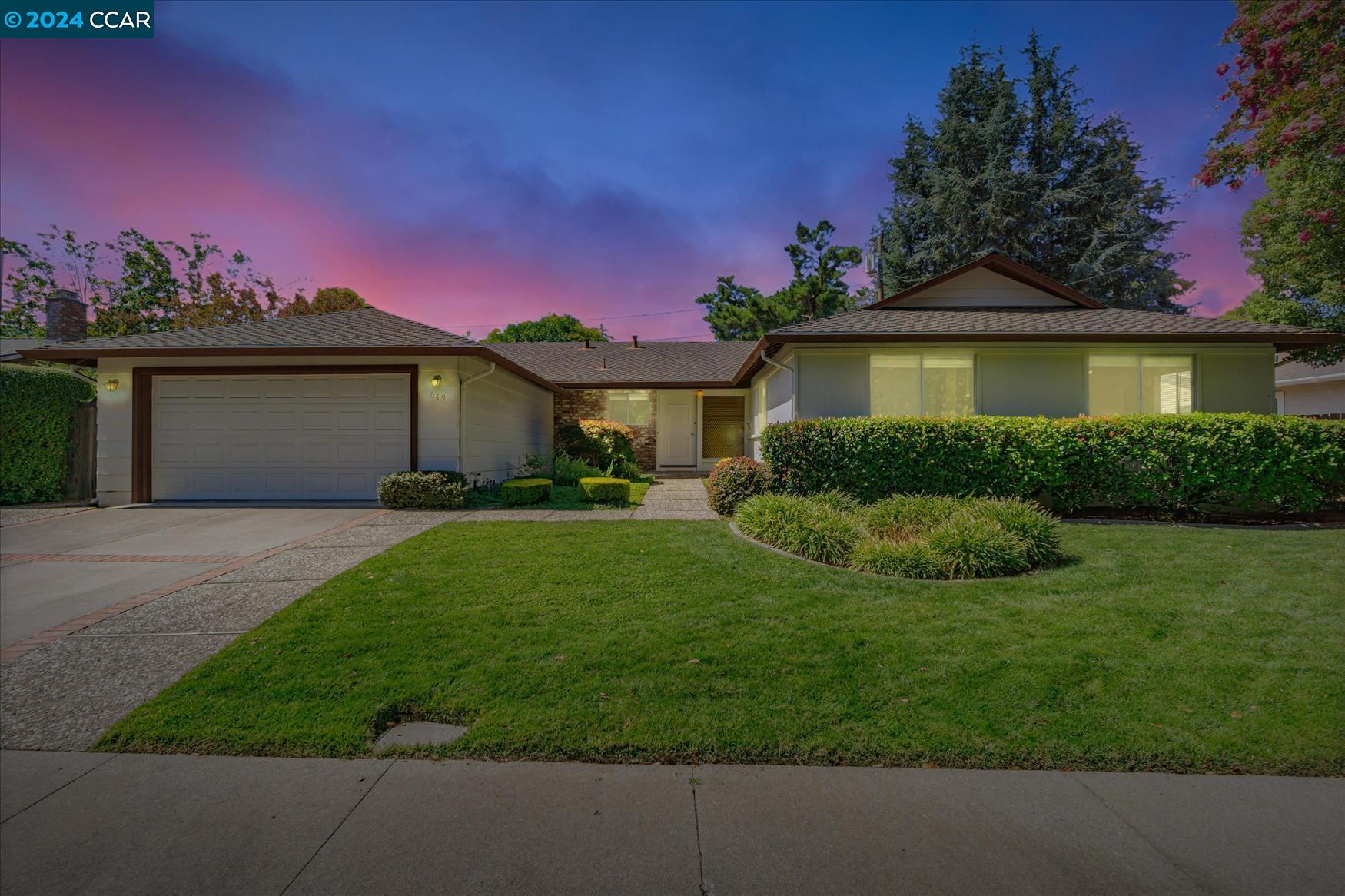 649 Banyan Lane