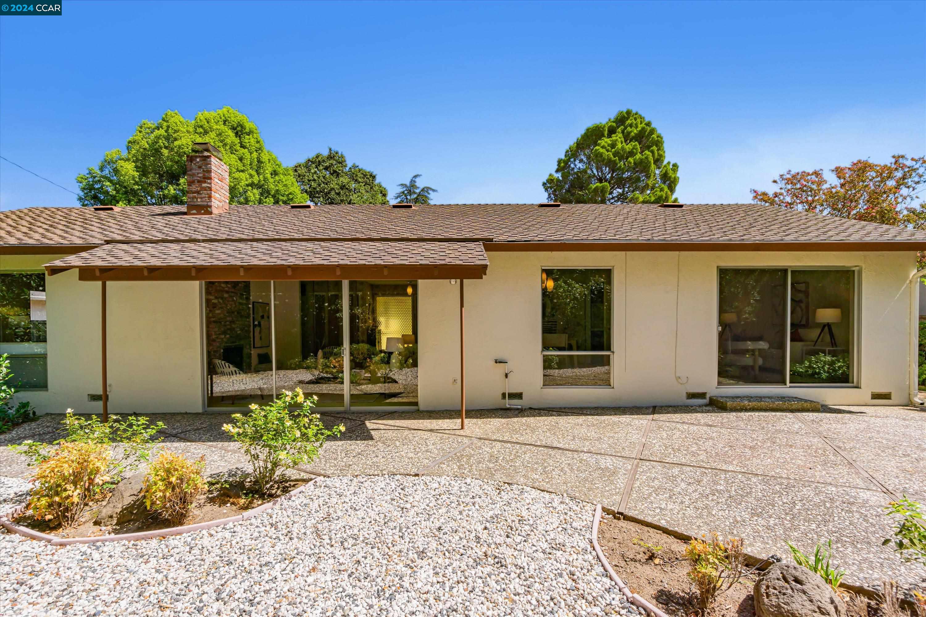 649 Banyan Lane