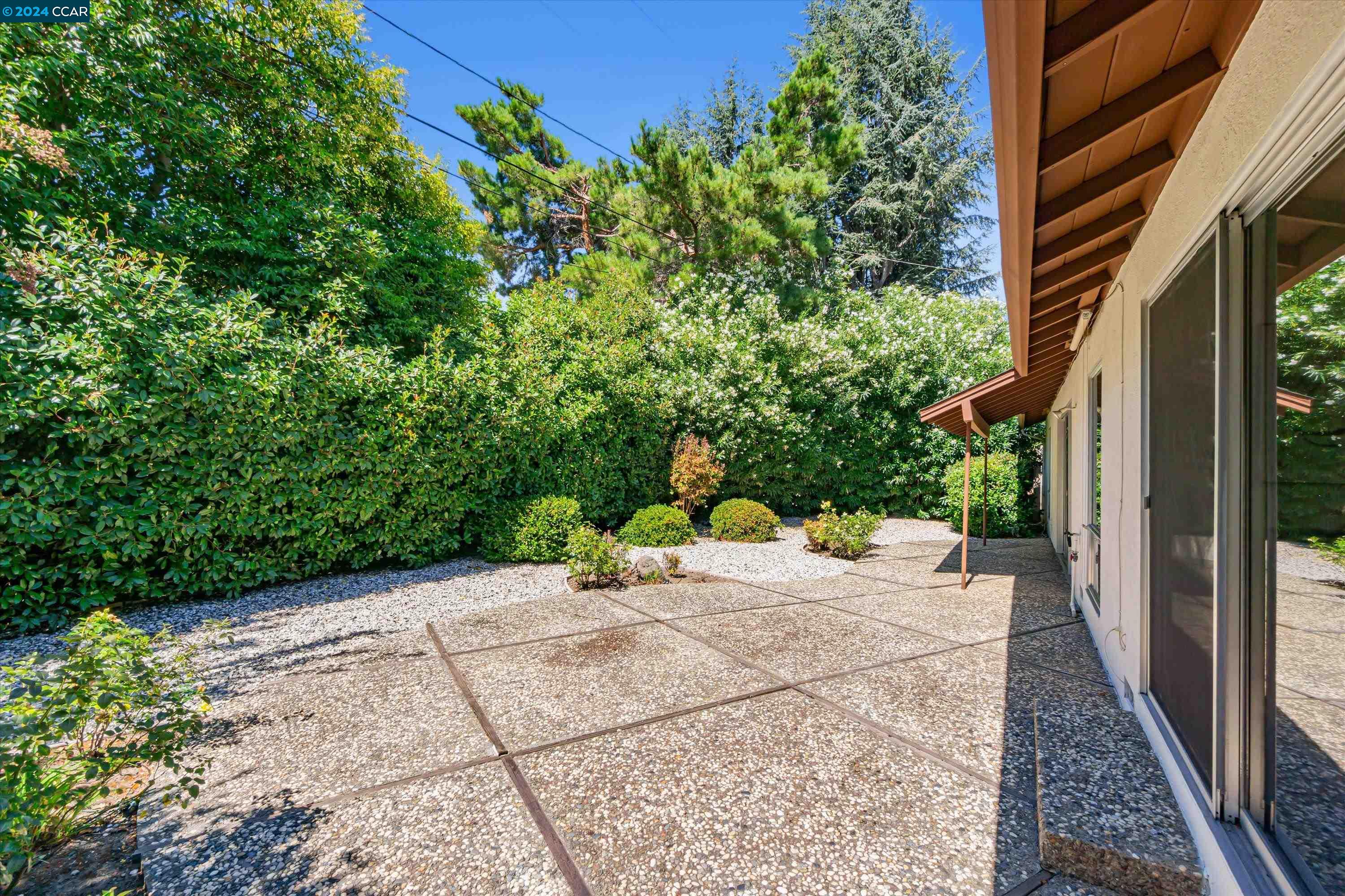 649 Banyan Lane