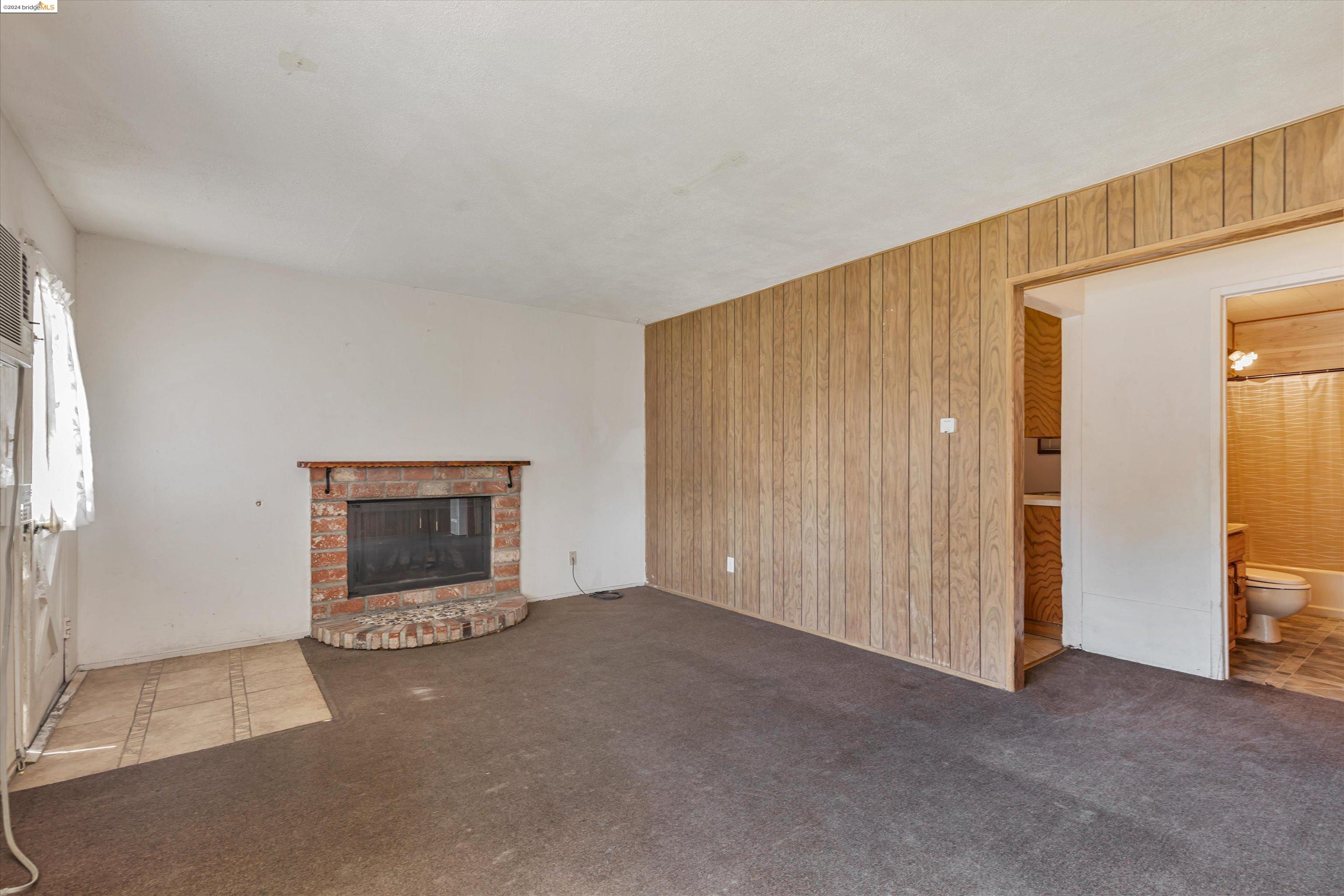 2908 Elizabeth Ln