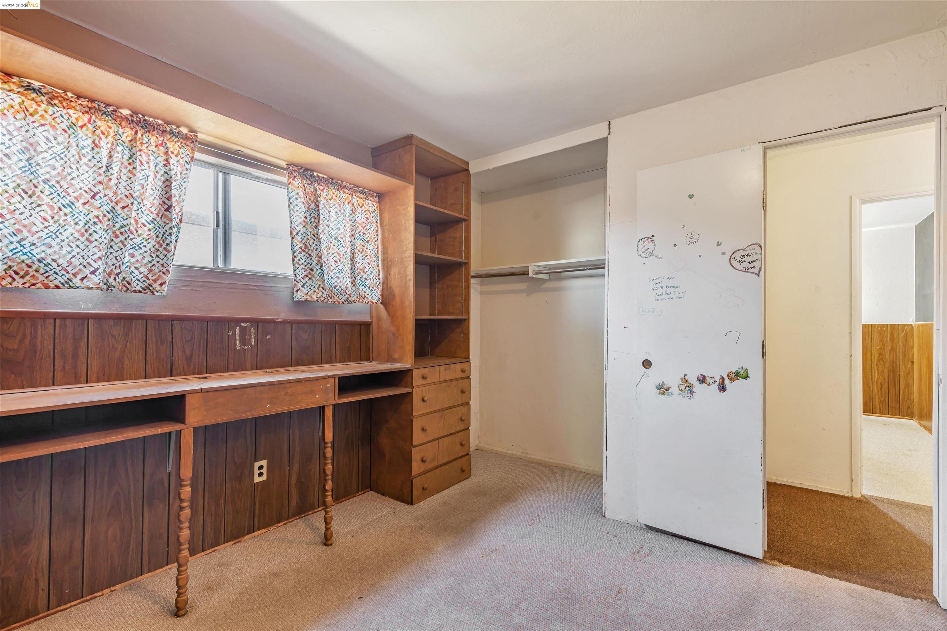 2908 Elizabeth Ln