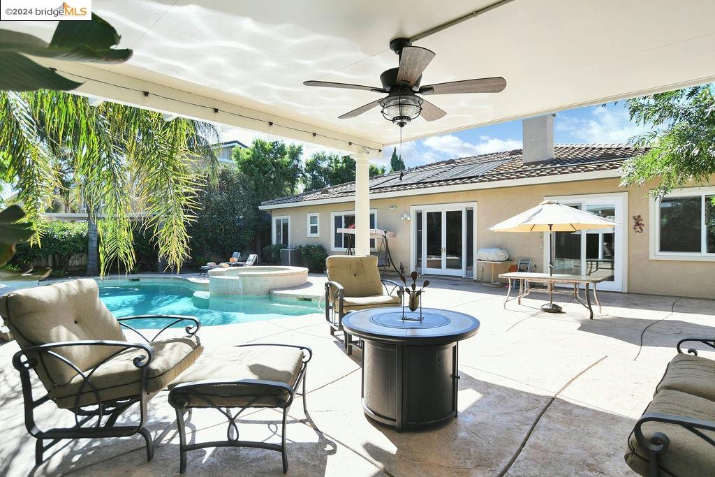 221 Continente Ave
