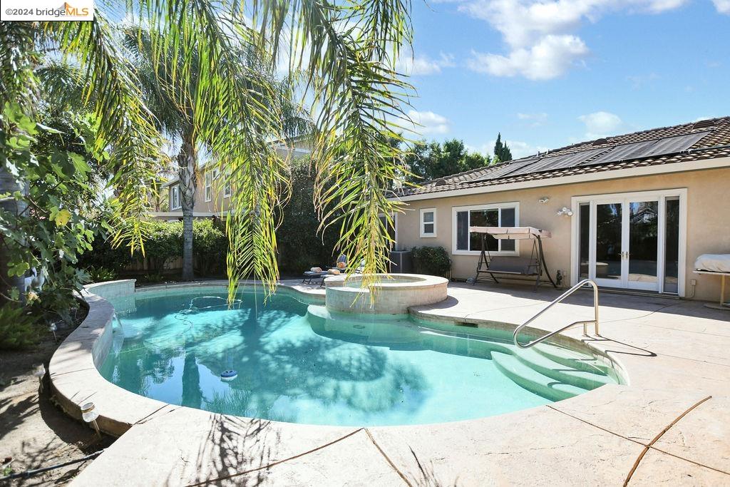 221 Continente Ave
