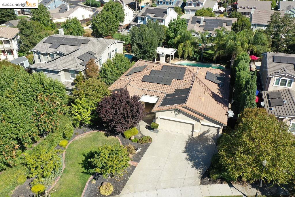 221 Continente Ave