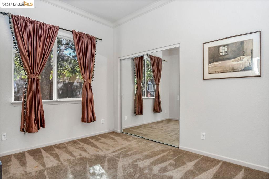 221 Continente Ave