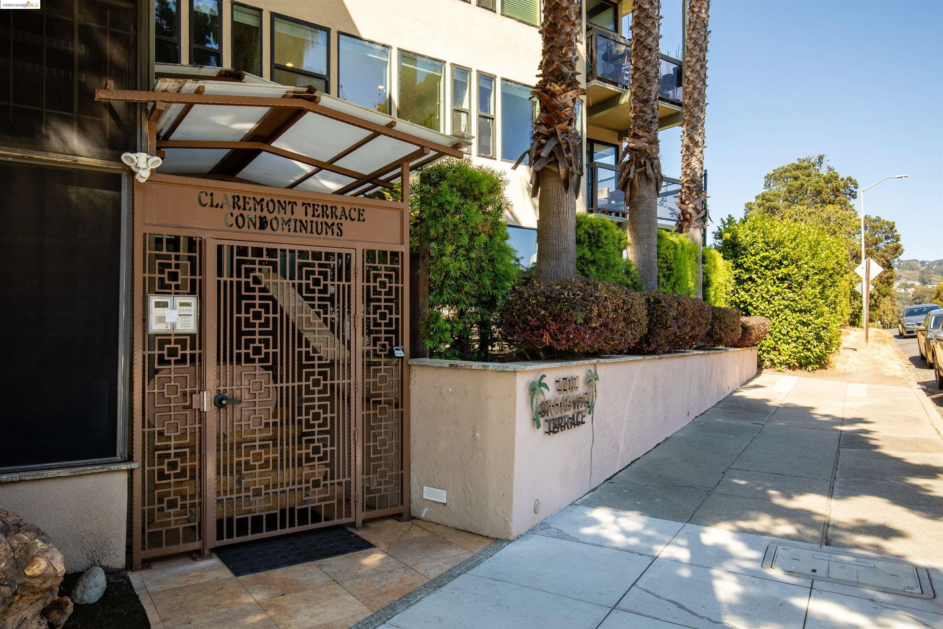 5400 Broadway Ter # 202