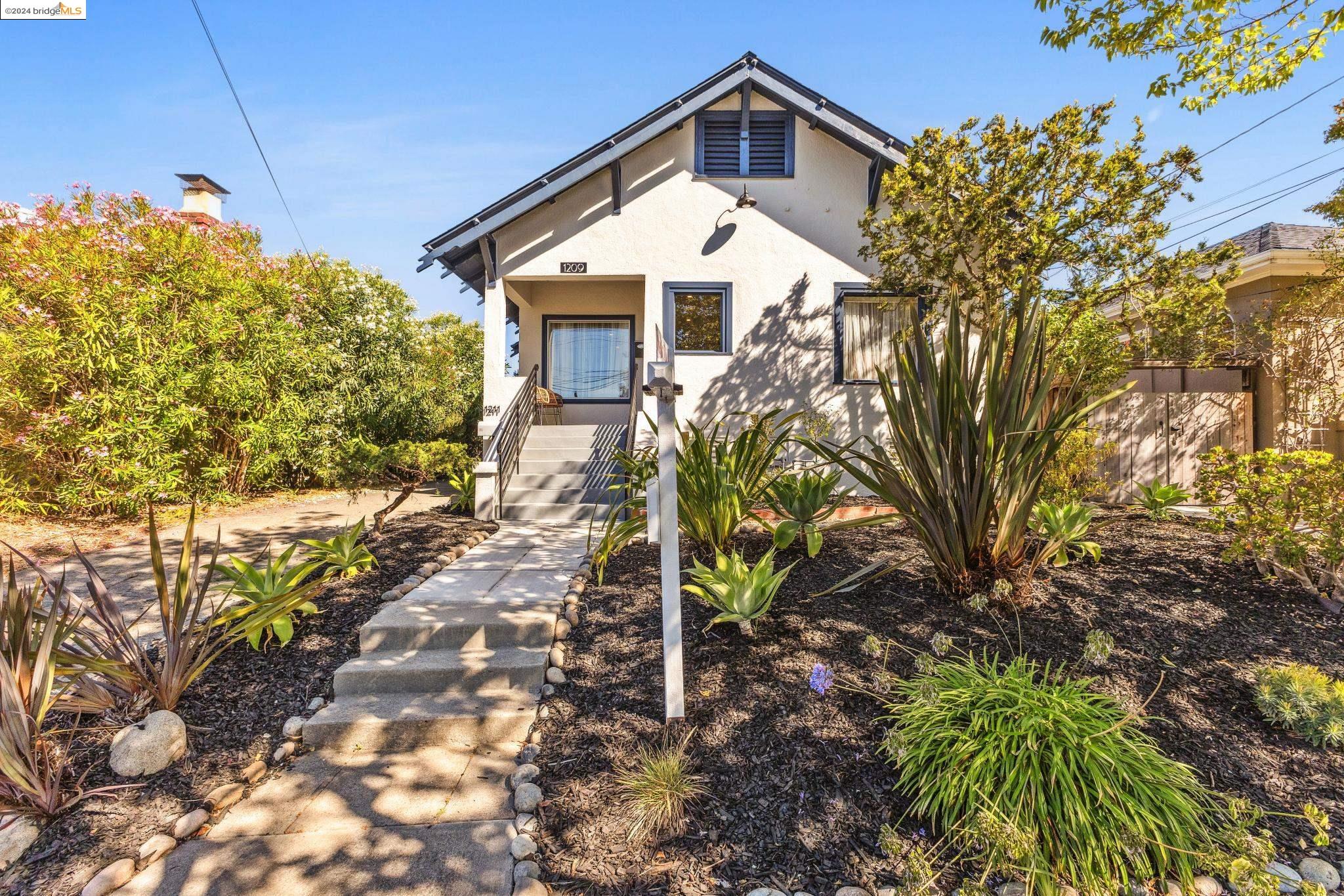 1209 Delaware