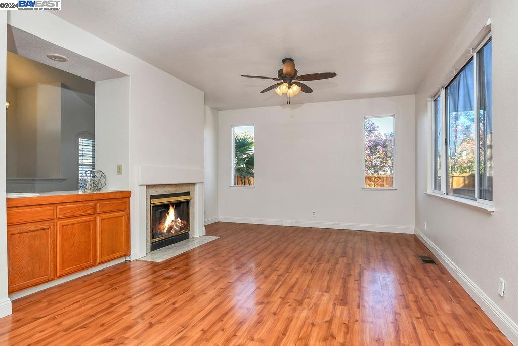 2471 Santa Barbara Ct