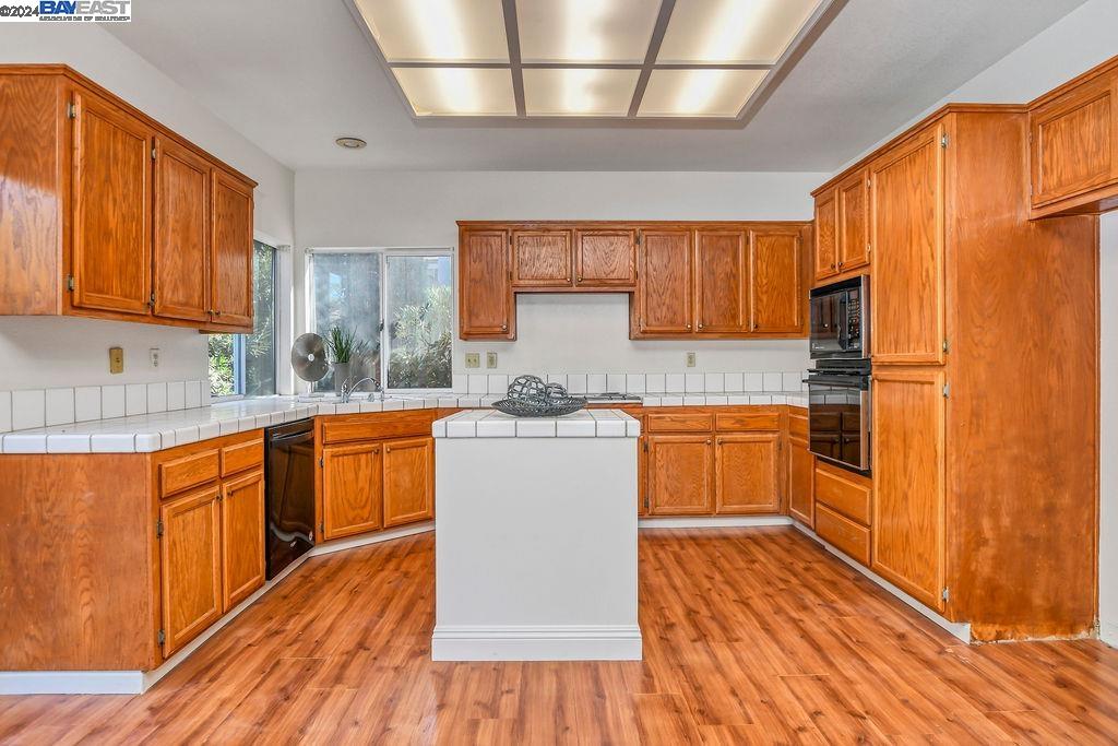 2471 Santa Barbara Ct