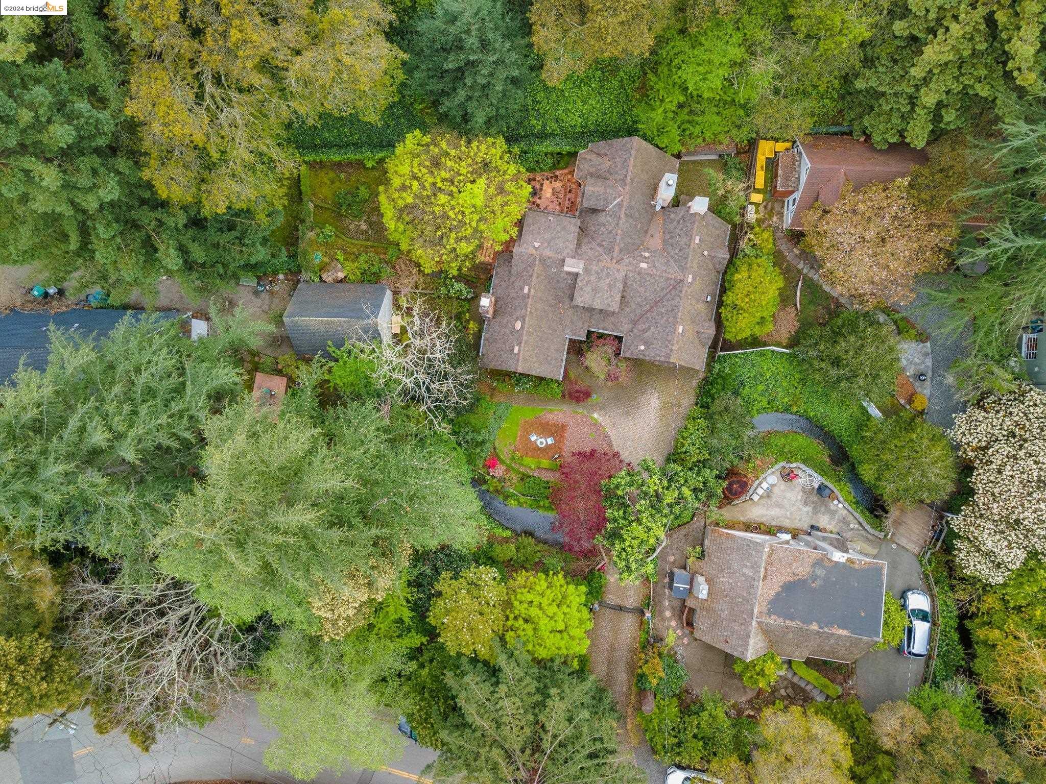 235 Duncan Wy