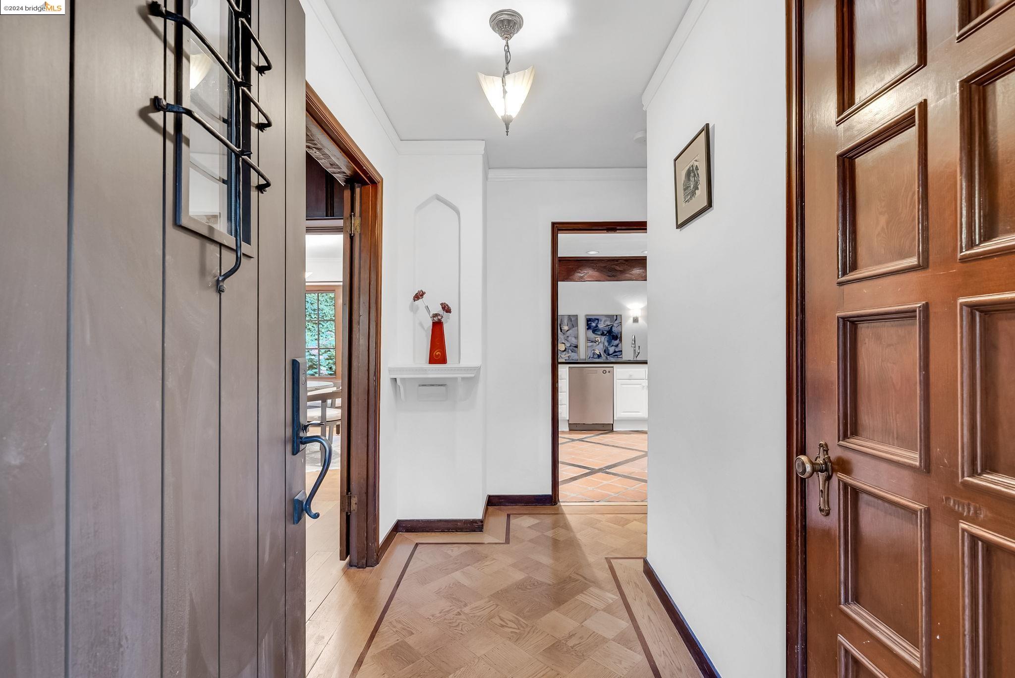 235 Duncan Wy