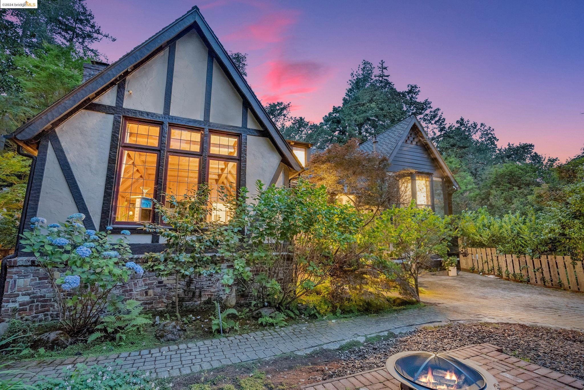 235 Duncan Wy